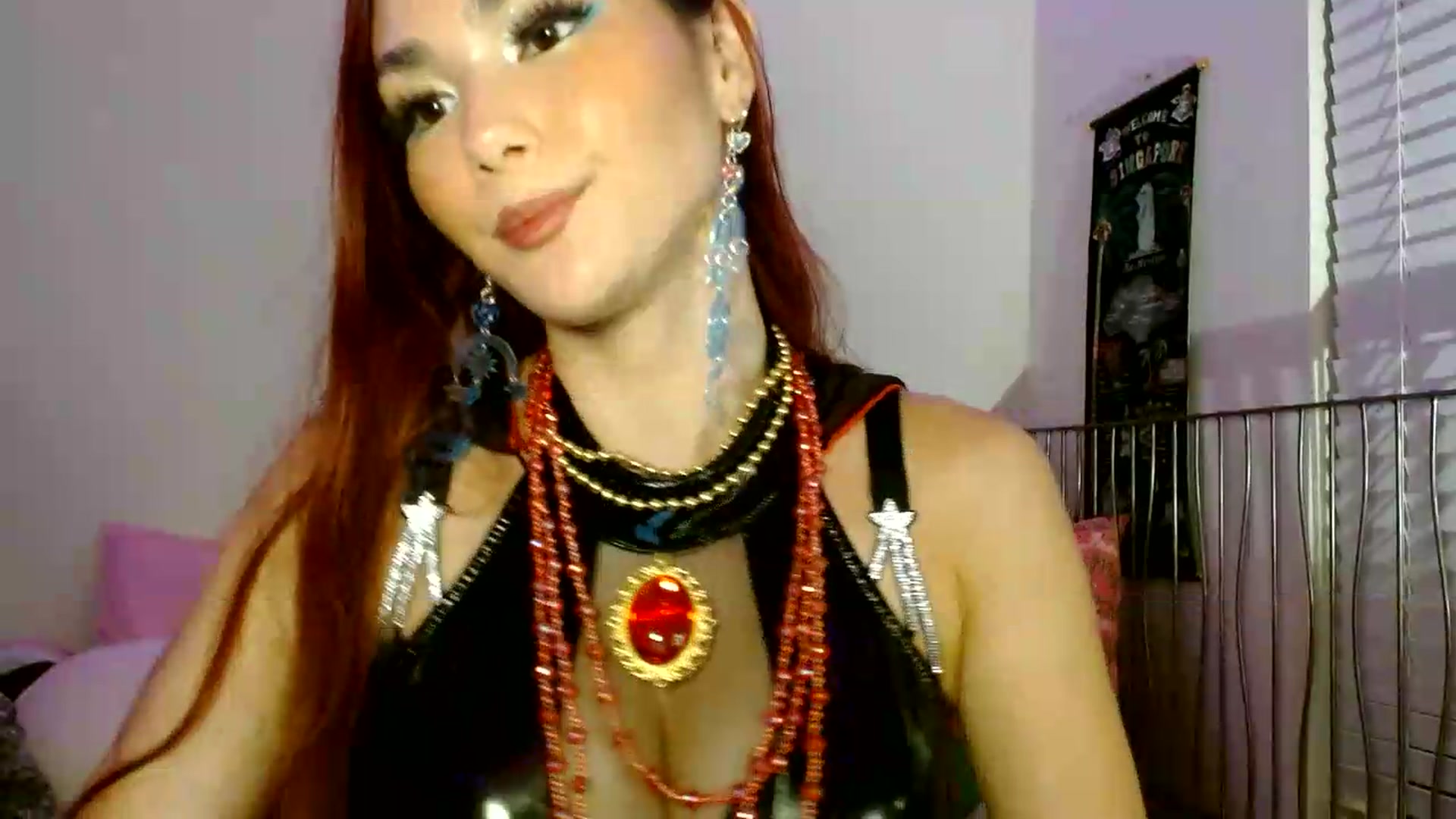 Gallery image thumbnail from scarmoonxxx's myfreecams stream on, 07/06/2026, 07:23 image 19 of 20