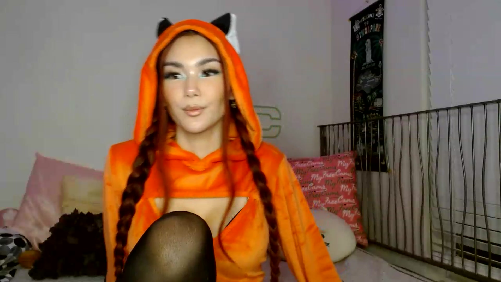 Gallery image thumbnail from scarmoonxxx's myfreecams stream on, 07/14/2026, 05:44 image 3 of 20