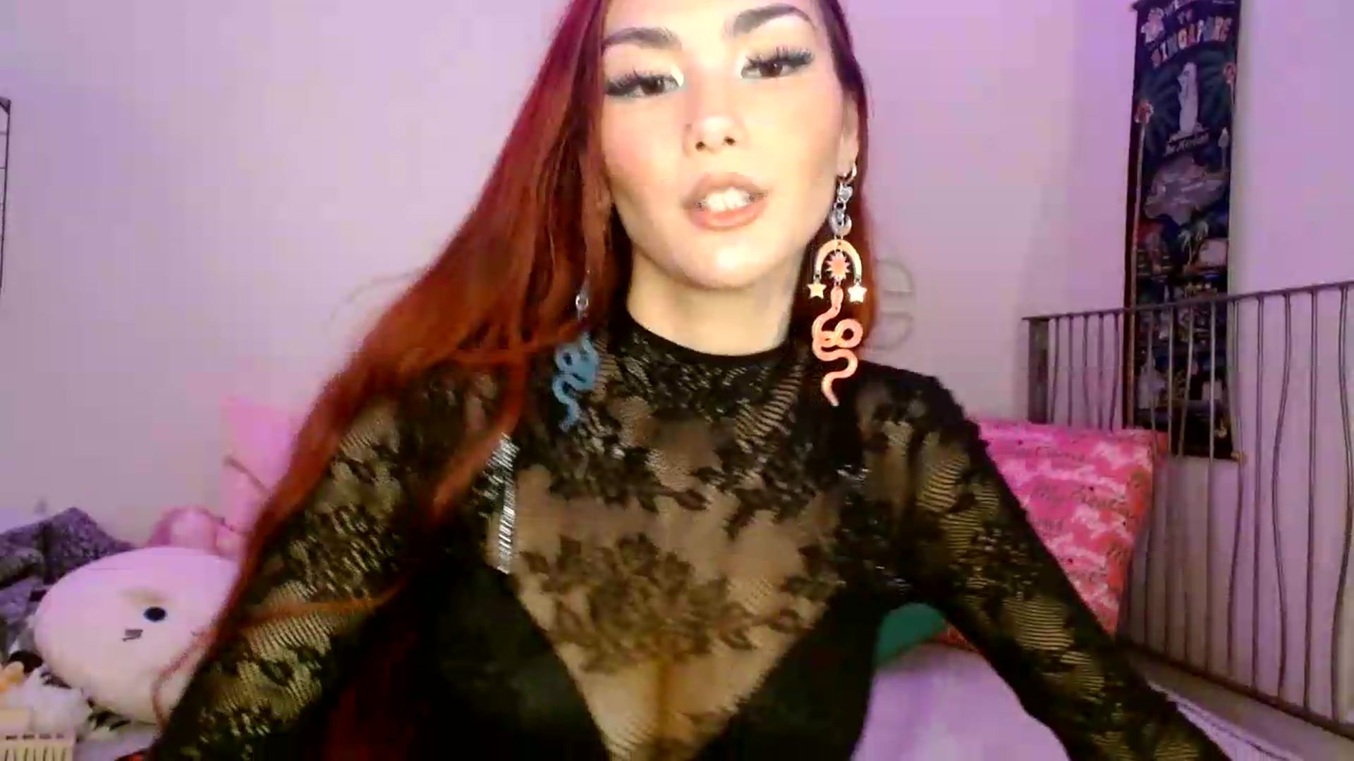 Gallery image thumbnail from scarmoonxxx's myfreecams stream on, 07/15/2026, 09:09 image 15 of 20