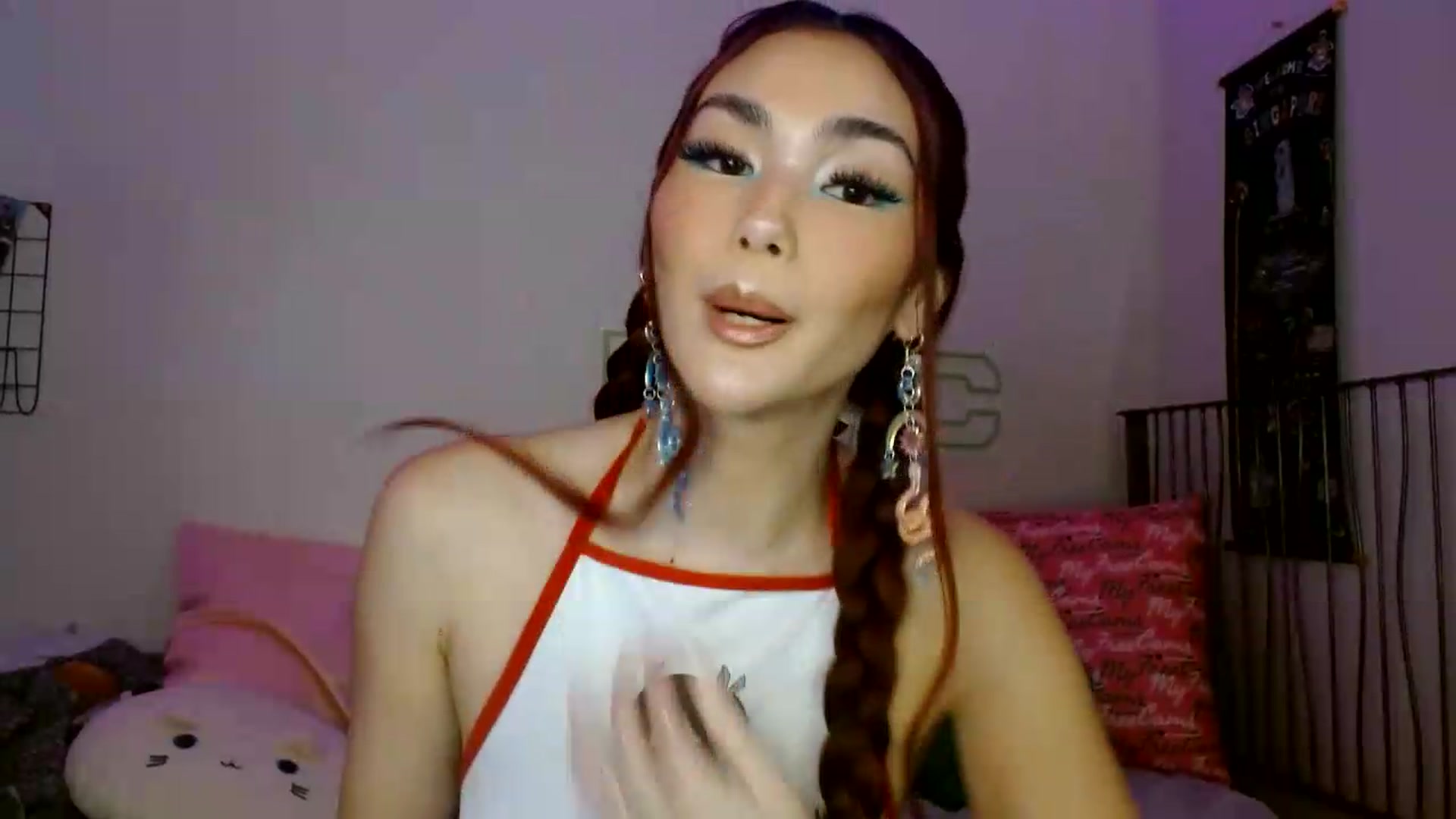 Gallery image thumbnail from scarmoonxxx's myfreecams stream on, 07/16/2026, 06:40 image 10 of 20