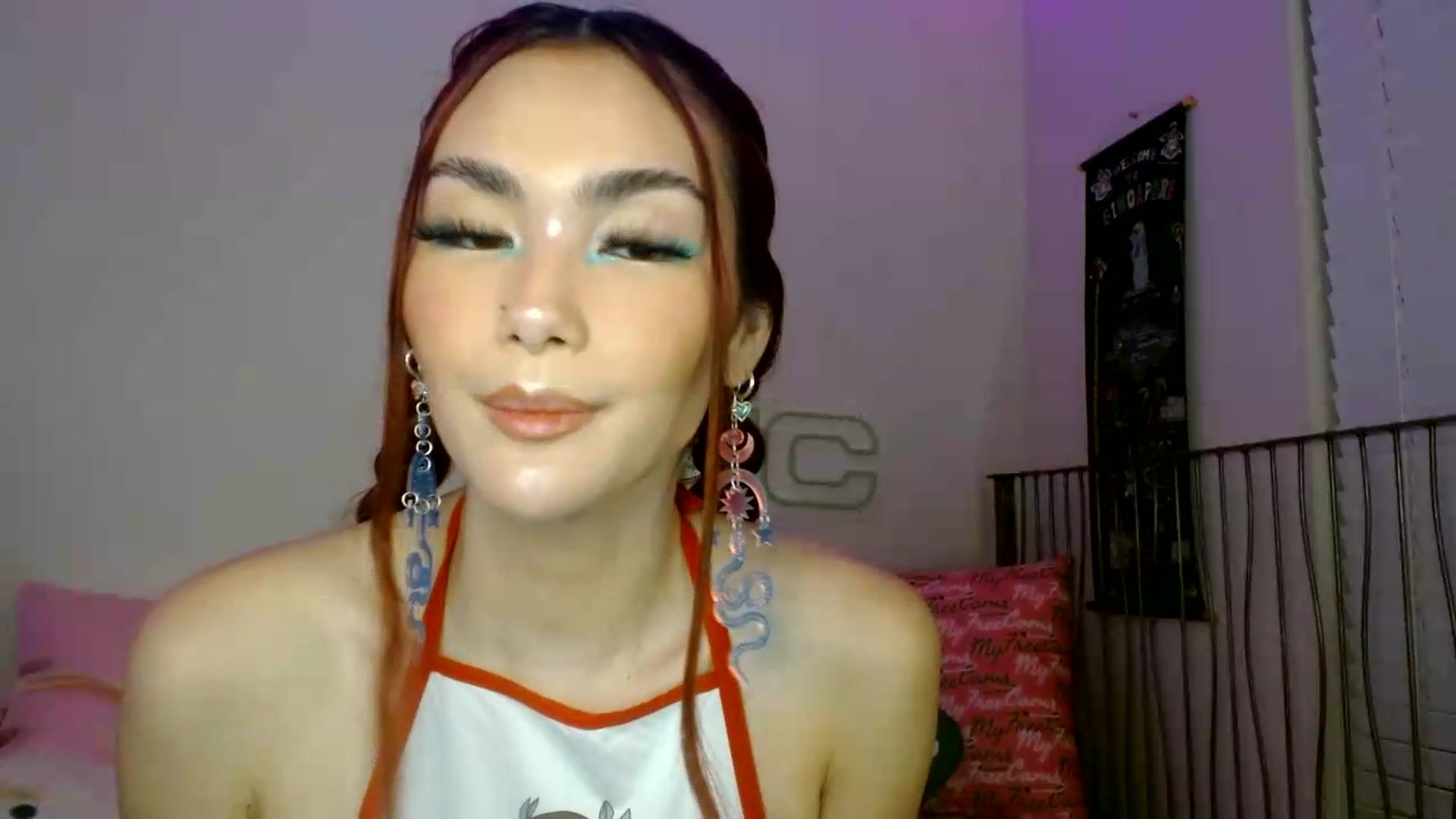 Gallery image thumbnail from scarmoonxxx's myfreecams stream on, 07/16/2026, 07:52 image 12 of 20