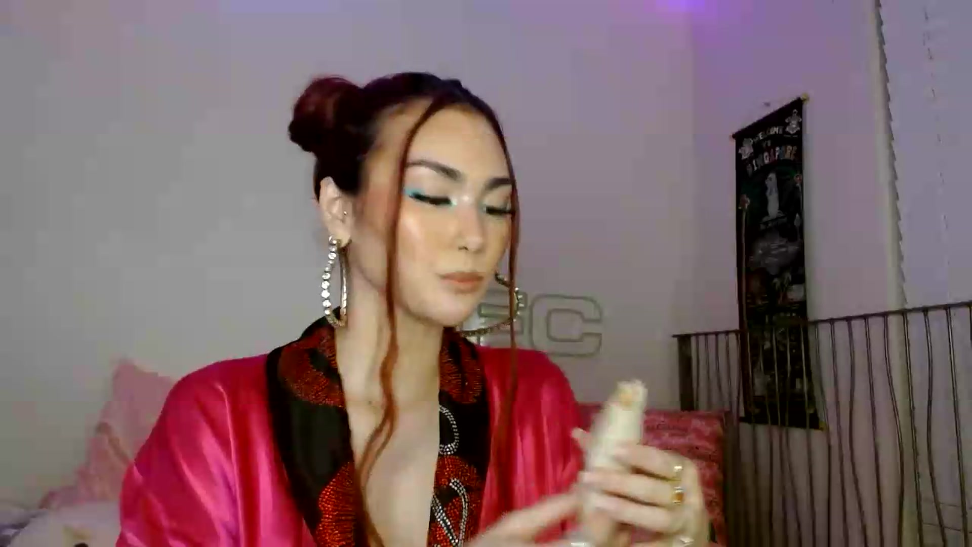 Gallery image thumbnail from scarmoonxxx's myfreecams stream on, 07/17/2026, 08:37 image 9 of 20