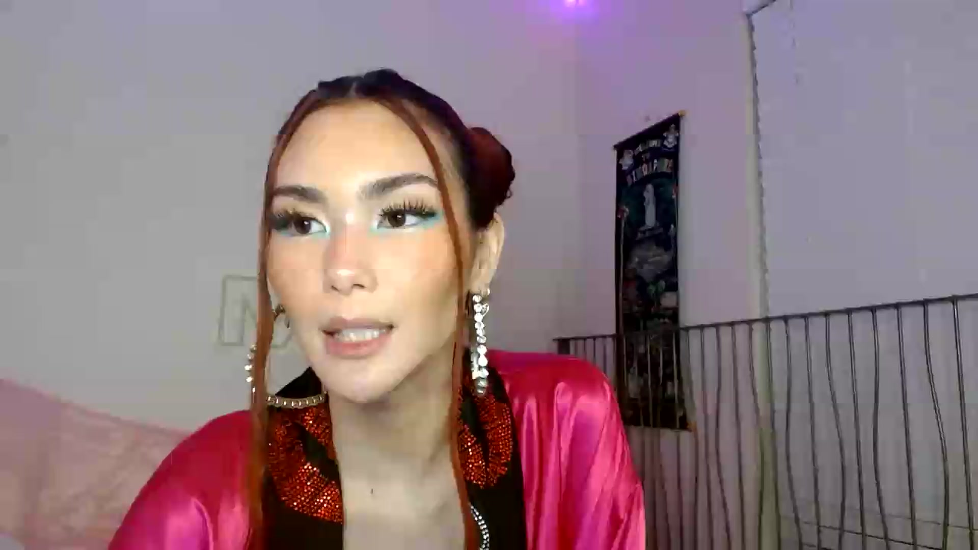 Gallery image thumbnail from scarmoonxxx's myfreecams stream on, 07/17/2026, 08:37 image 19 of 20