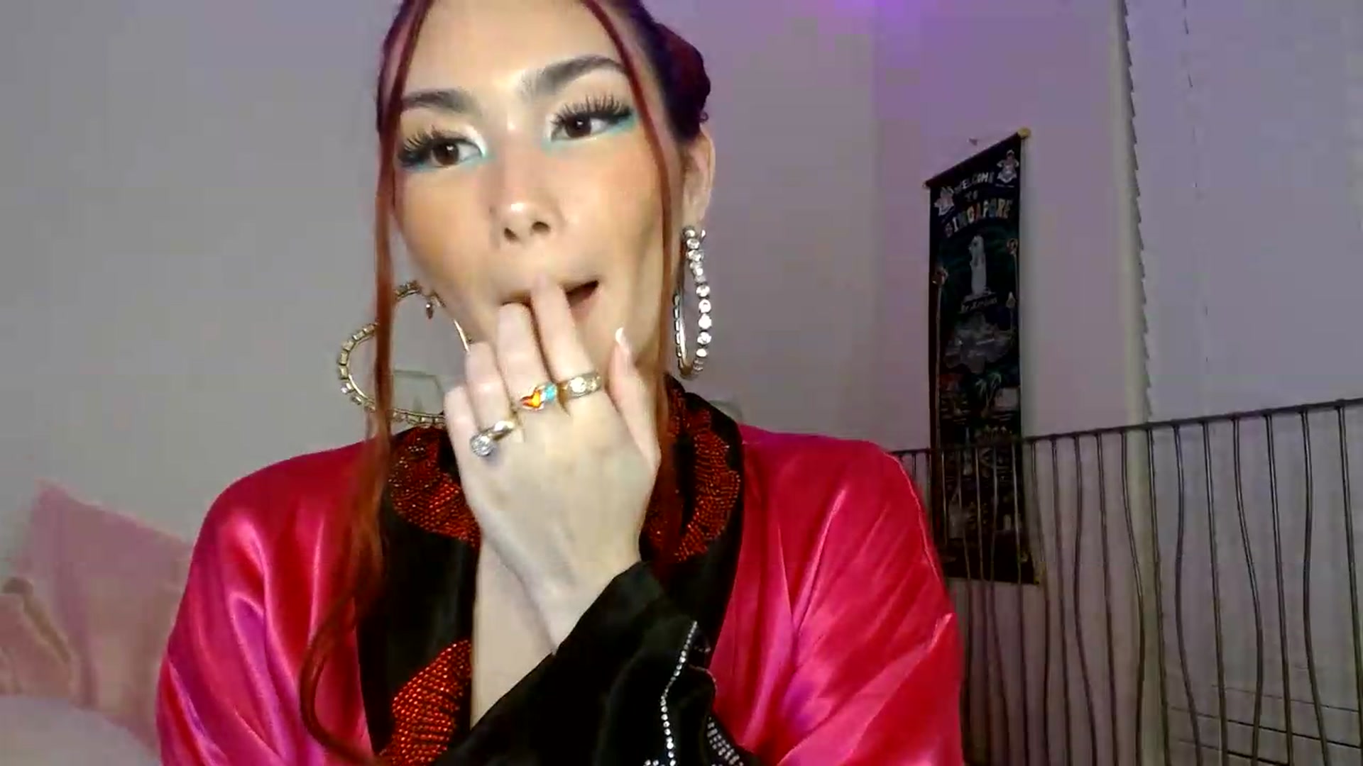 Gallery image thumbnail from scarmoonxxx's myfreecams stream on, 07/17/2026, 08:37 image 13 of 20