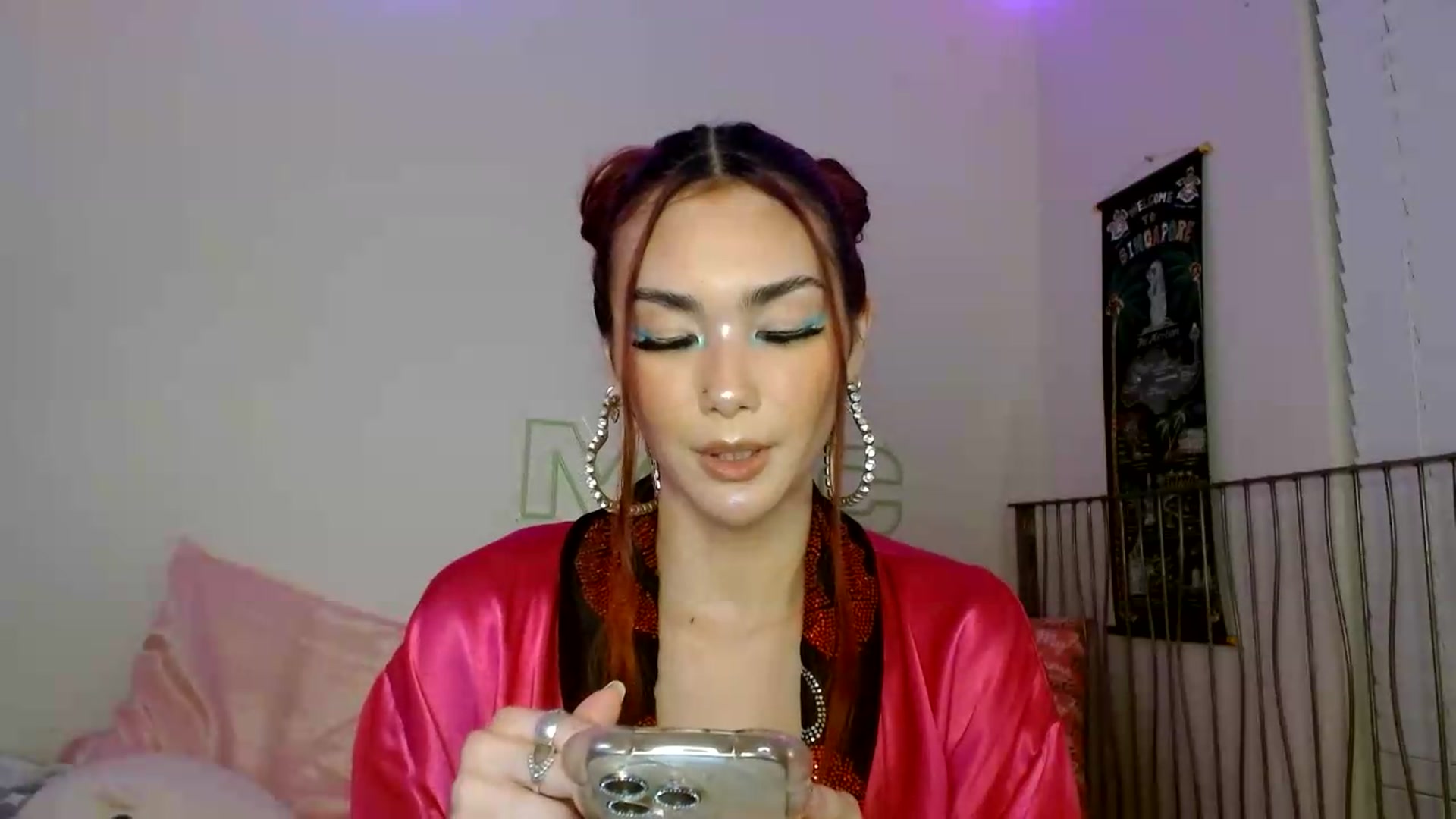 Gallery image thumbnail from scarmoonxxx's myfreecams stream on, 07/17/2026, 08:37 image 11 of 20