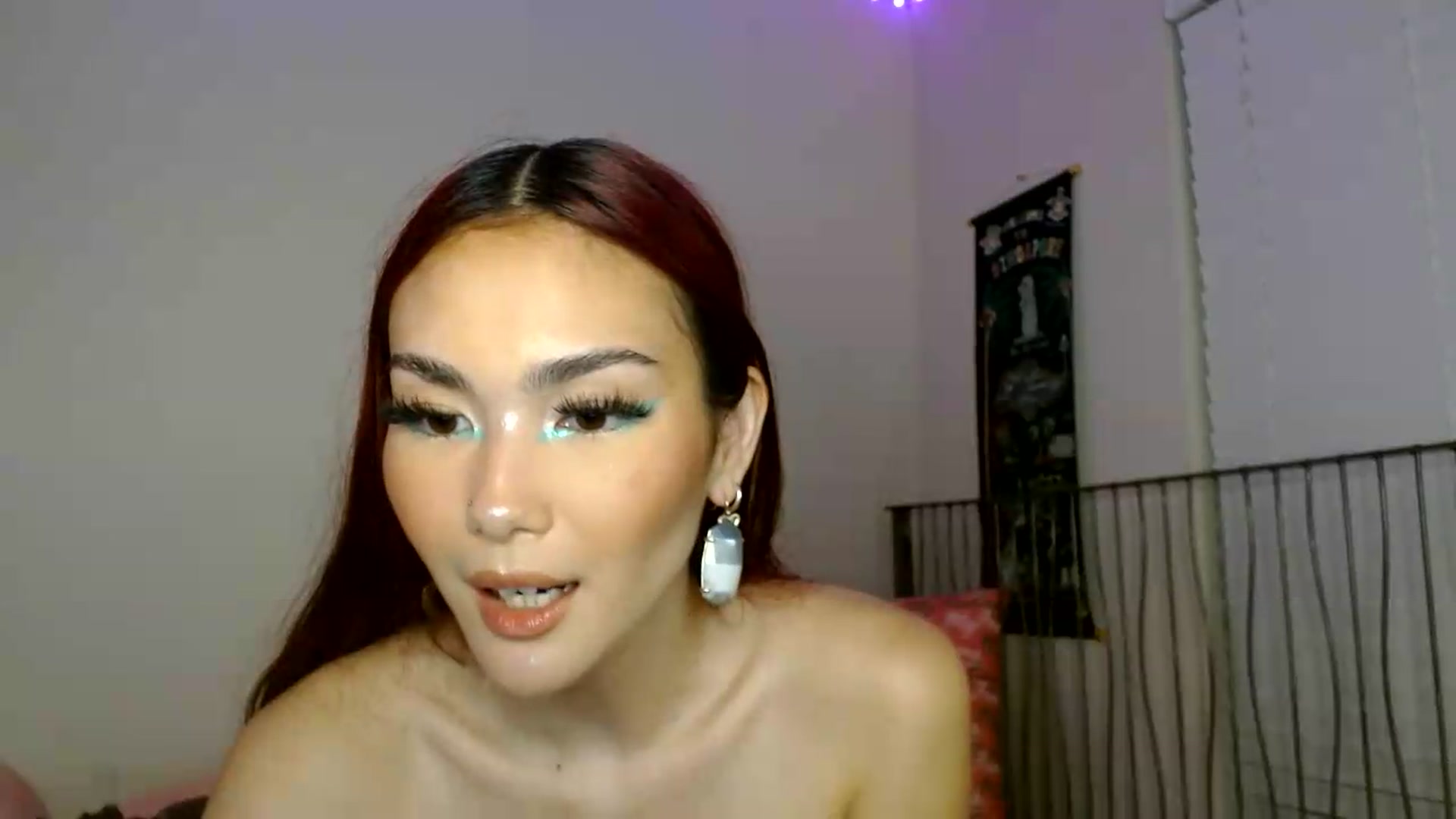 Gallery image thumbnail from scarmoonxxx's myfreecams stream on, 07/18/2026, 08:34 image 9 of 20