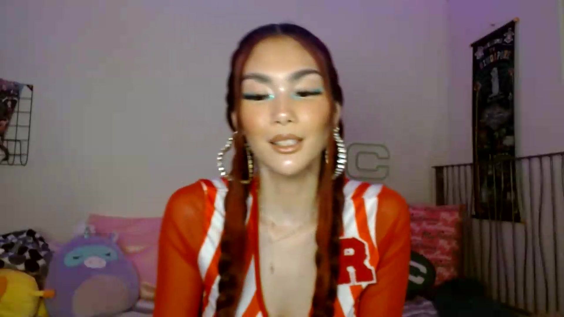 Gallery image thumbnail from scarmoonxxx's myfreecams stream on, 07/19/2026, 08:37 image 6 of 20