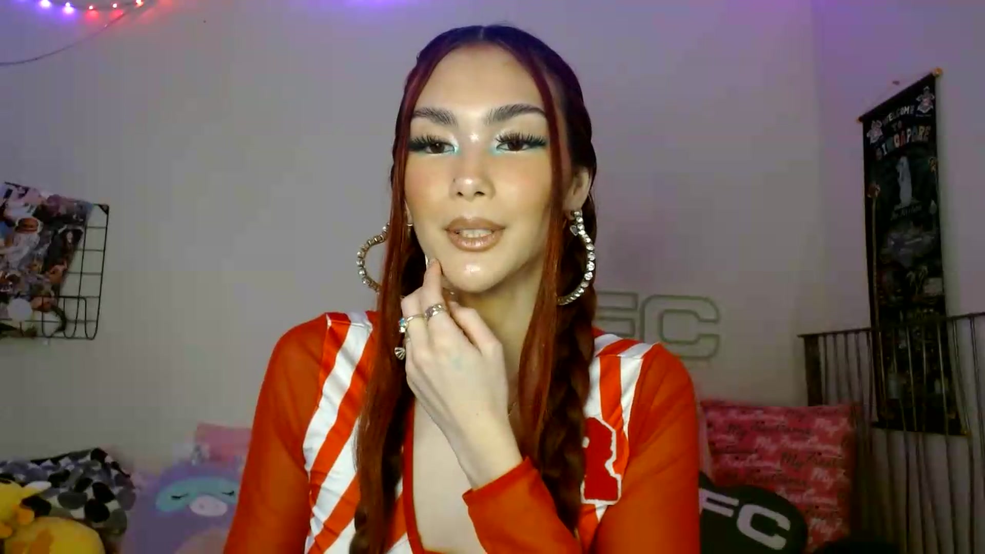 Gallery image thumbnail from scarmoonxxx's myfreecams stream on, 07/19/2026, 08:37 image 16 of 20