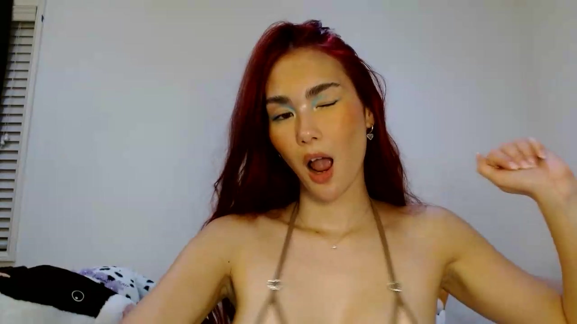 Gallery image thumbnail from scarmoonxxx's myfreecams stream on, 07/27/2026, 08:48 image 10 of 20