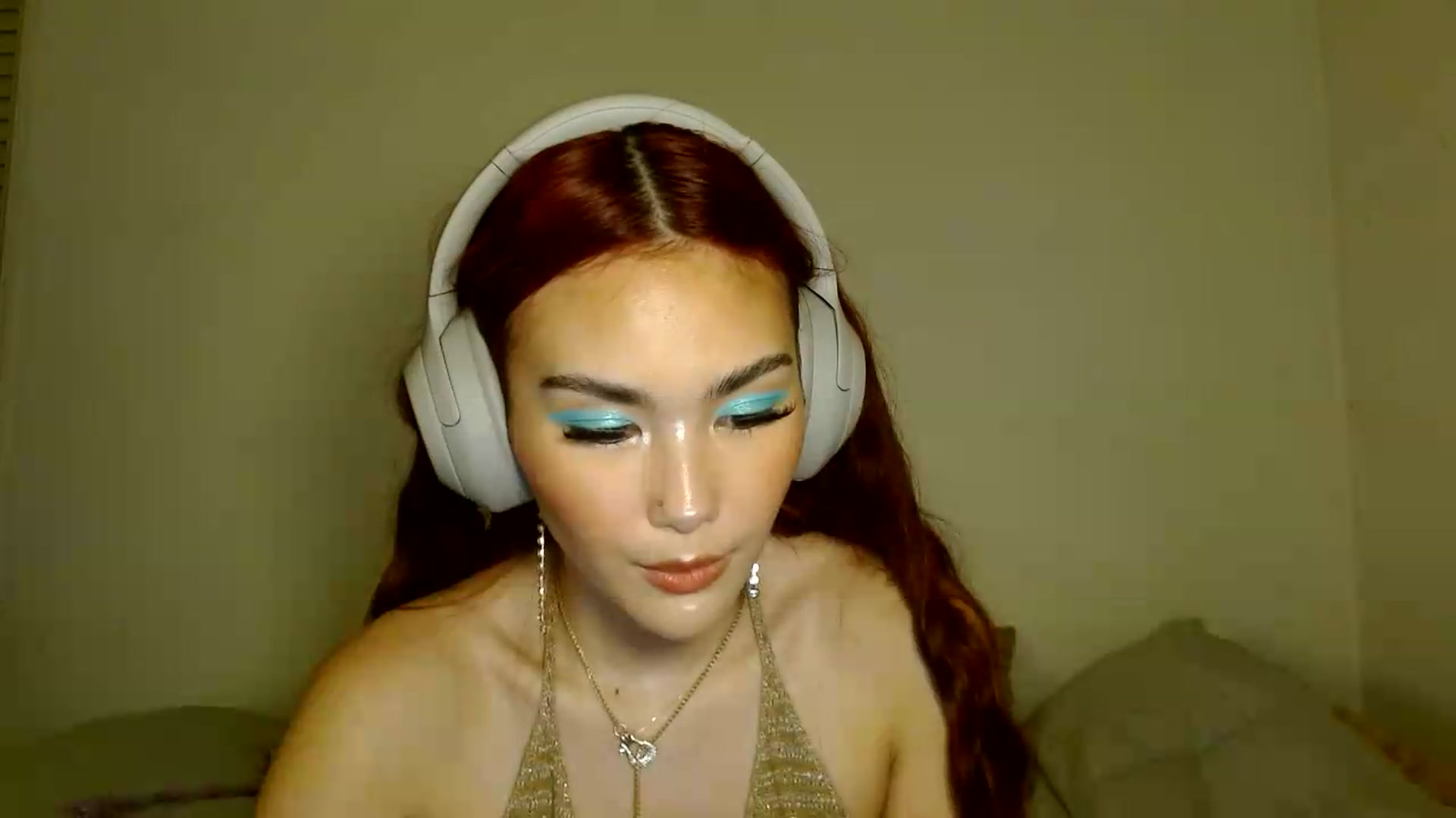 Gallery image thumbnail from scarmoonxxx's myfreecams stream on, 08/05/2026, 07:47 image 15 of 20