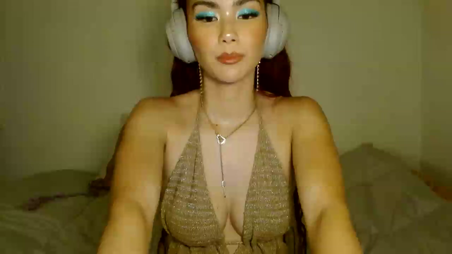 Gallery image thumbnail from scarmoonxxx's myfreecams stream on, 08/05/2026, 07:47 image 14 of 20