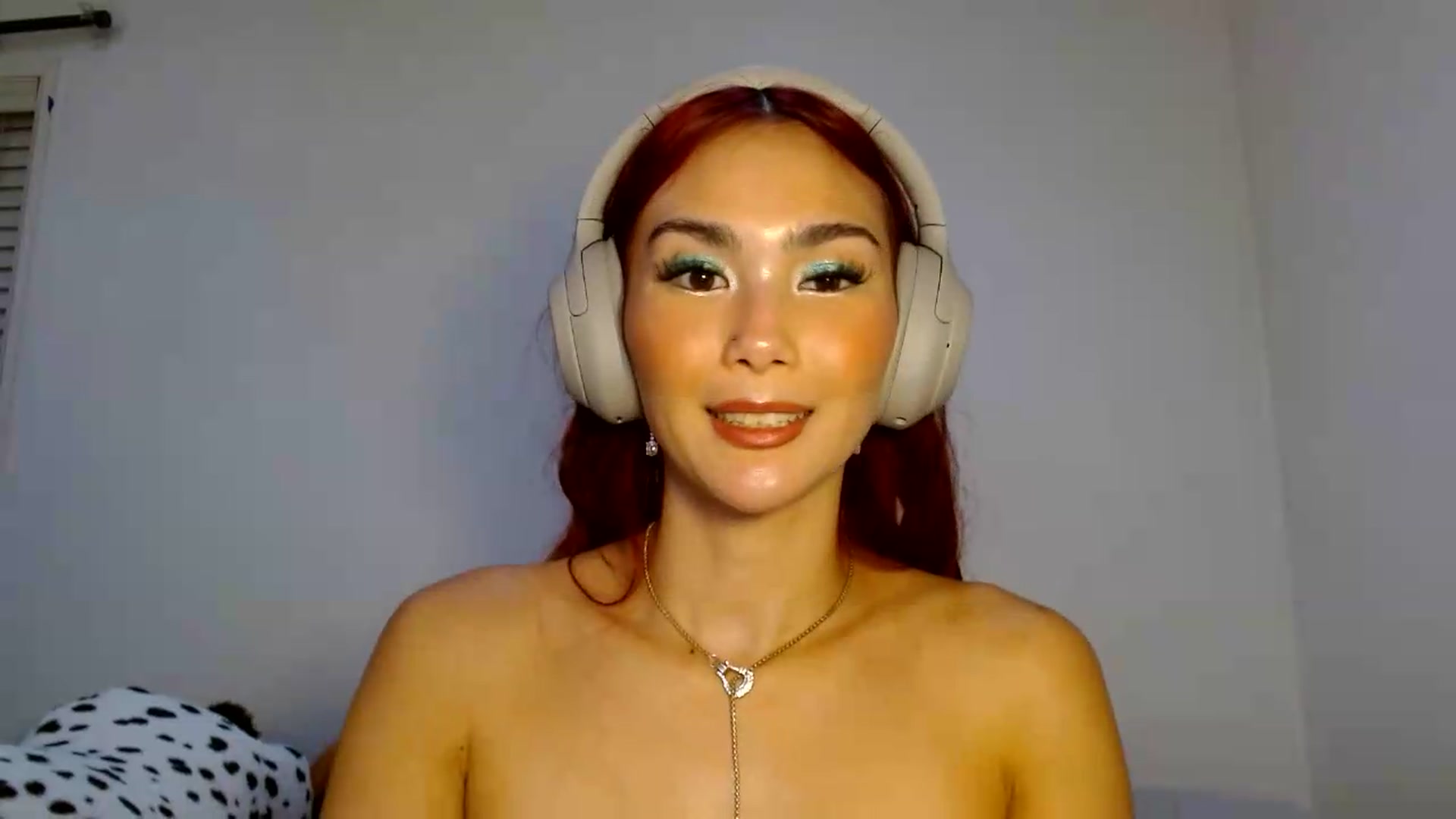 Gallery image thumbnail from scarmoonxxx's myfreecams stream on, 08/09/2026, 09:59 image 2 of 20