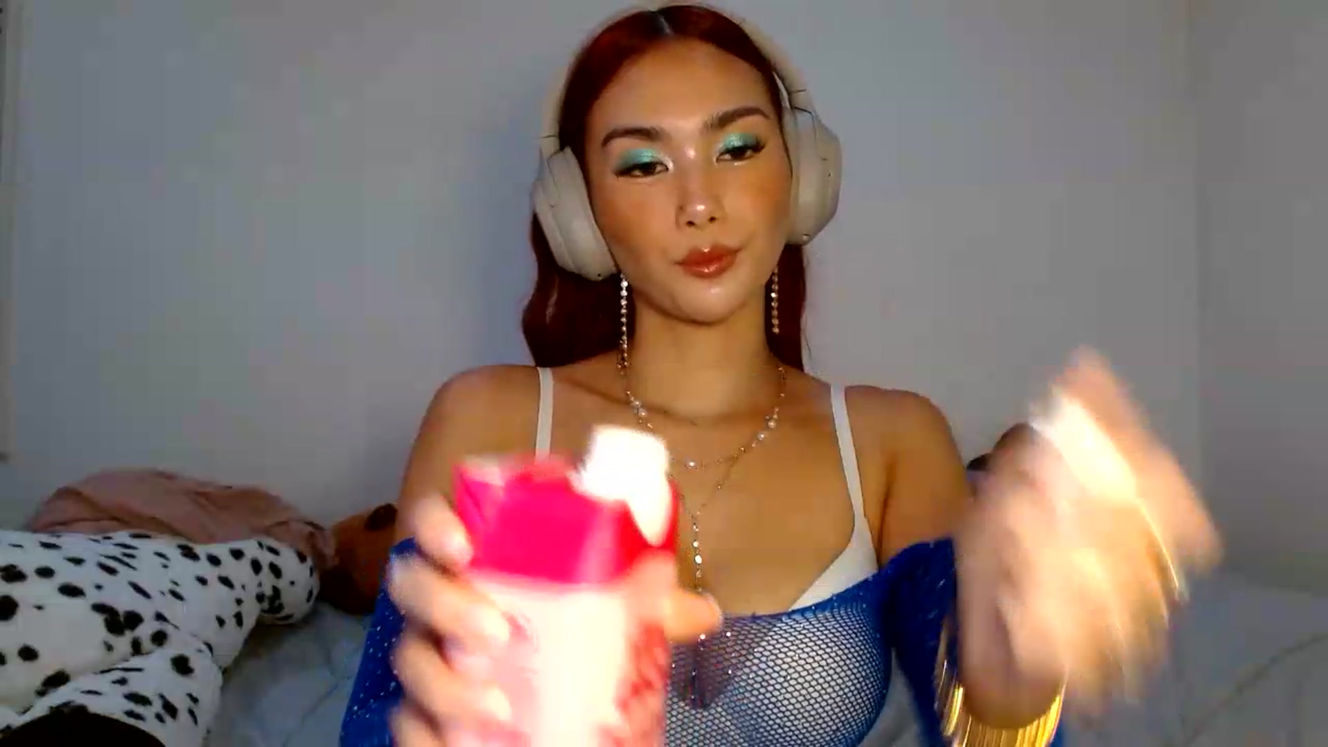 Gallery image thumbnail from scarmoonxxx's myfreecams stream on, 08/10/2026, 08:13 image 2 of 20