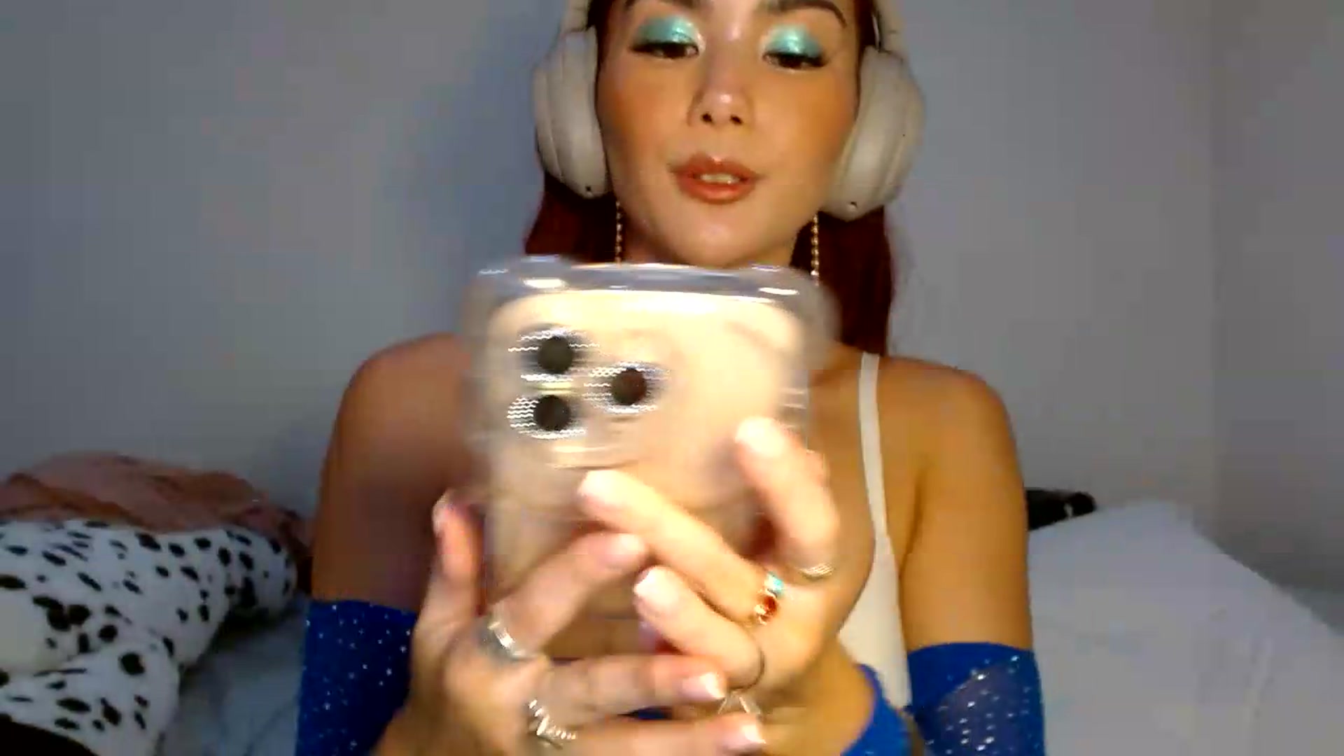 Gallery image thumbnail from scarmoonxxx's myfreecams stream on, 08/10/2026, 08:13 image 17 of 20