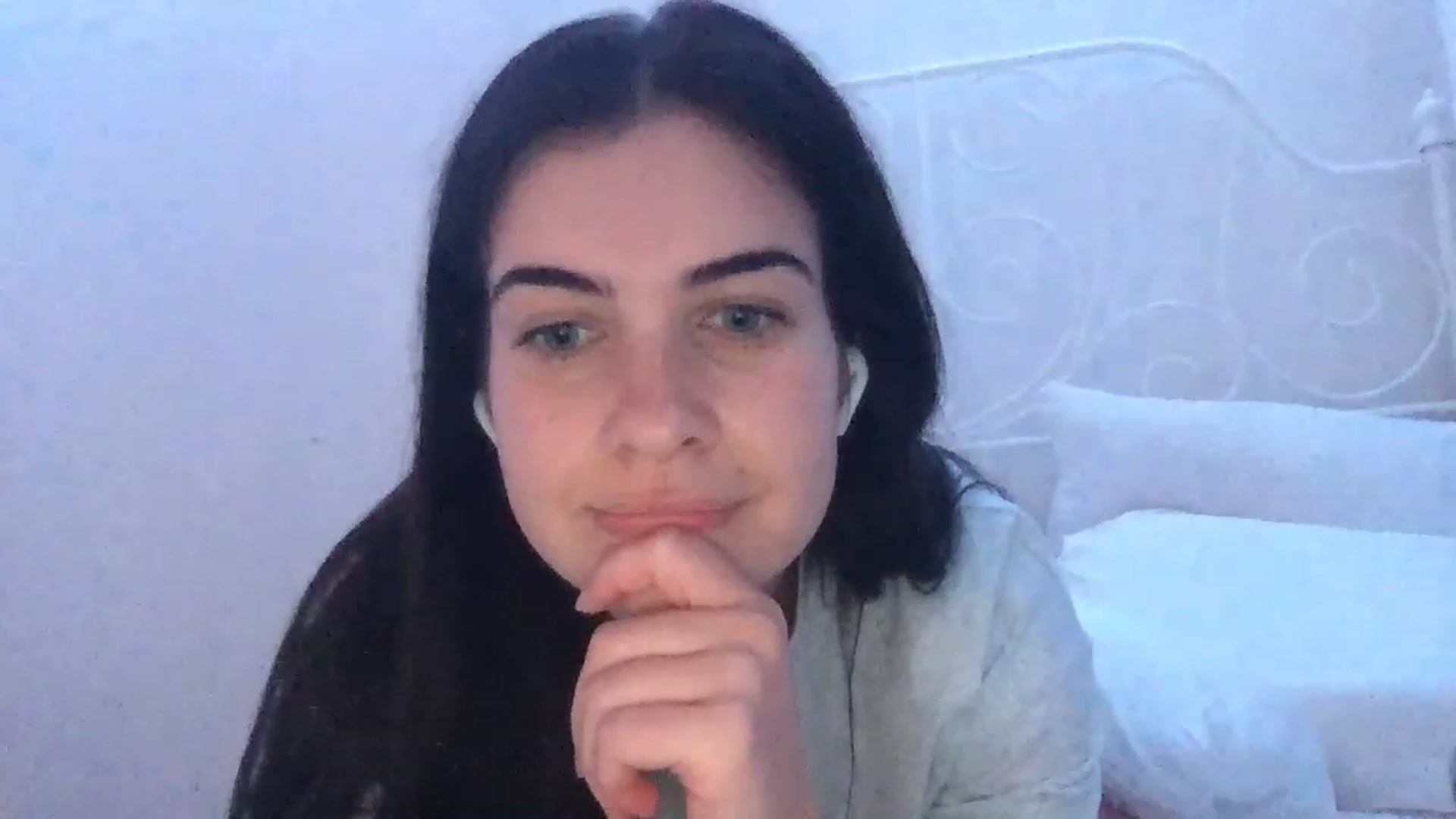 Gallery image thumbnail from secretqueen's myfreecams stream on, 11/18/2022, 12:04 image 17 of 20