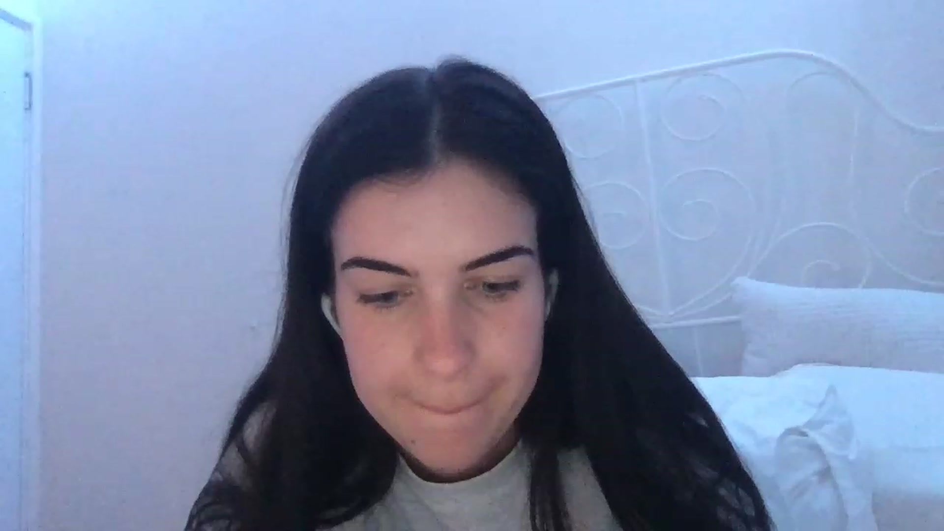 Gallery image thumbnail from secretqueen's myfreecams stream on, 11/18/2022, 12:04 image 8 of 20