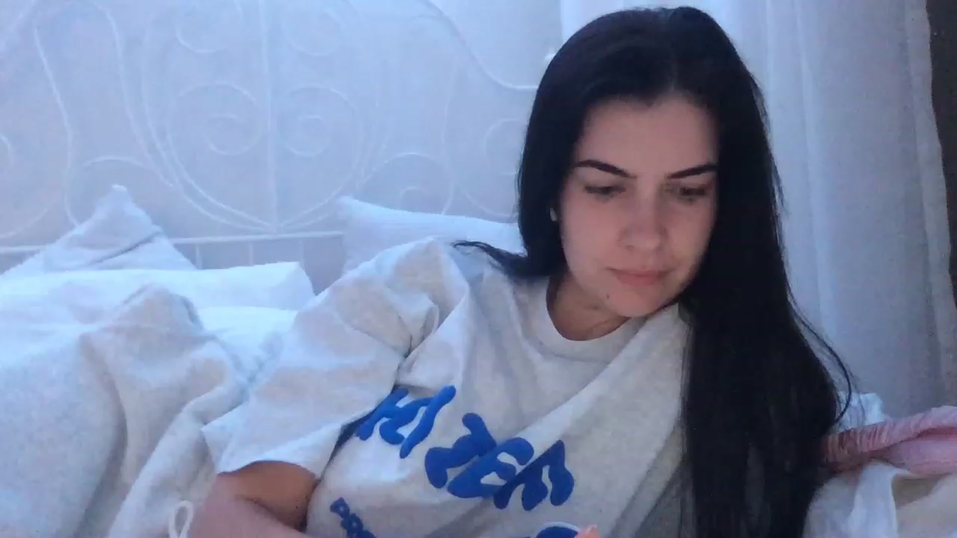 Gallery image thumbnail from secretqueen's myfreecams stream on, 11/18/2022, 12:45 image 16 of 20