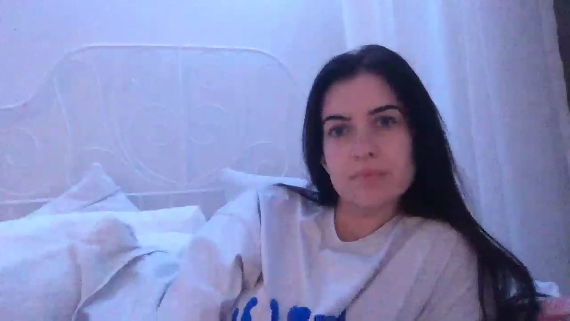 Gallery image thumbnail from secretqueen's myfreecams stream on, 11/18/2022, 12:45 image 12 of 20