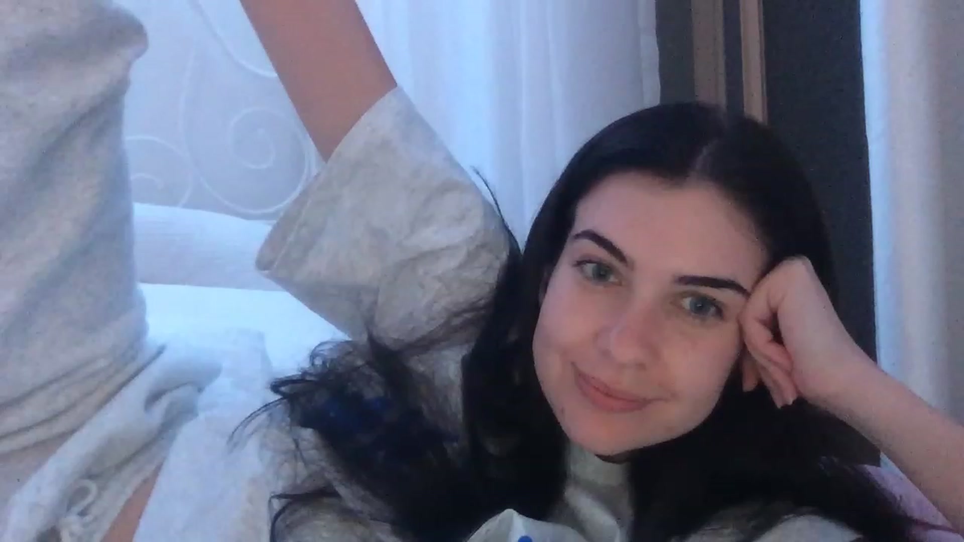 Gallery image thumbnail from secretqueen's myfreecams stream on, 11/18/2022, 13:00 image 20 of 20