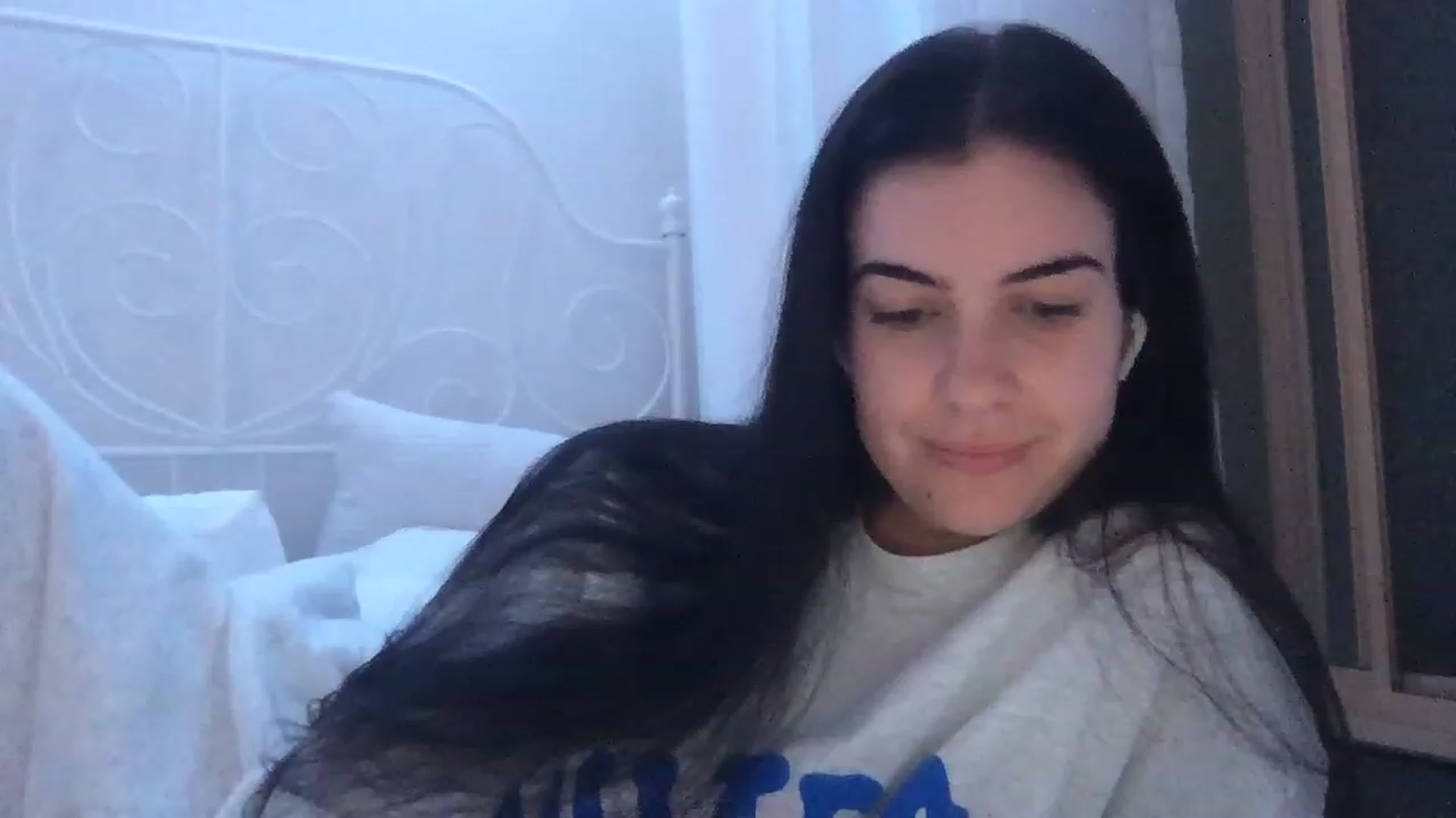 Gallery image thumbnail from secretqueen's myfreecams stream on, 11/18/2022, 13:00 image 13 of 20