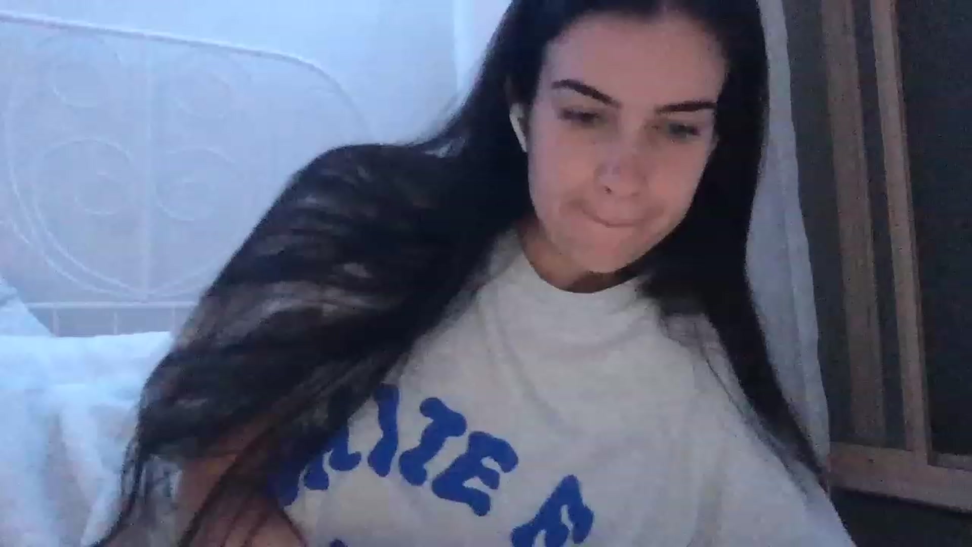 Gallery image thumbnail from secretqueen's myfreecams stream on, 11/18/2022, 13:00 image 18 of 20