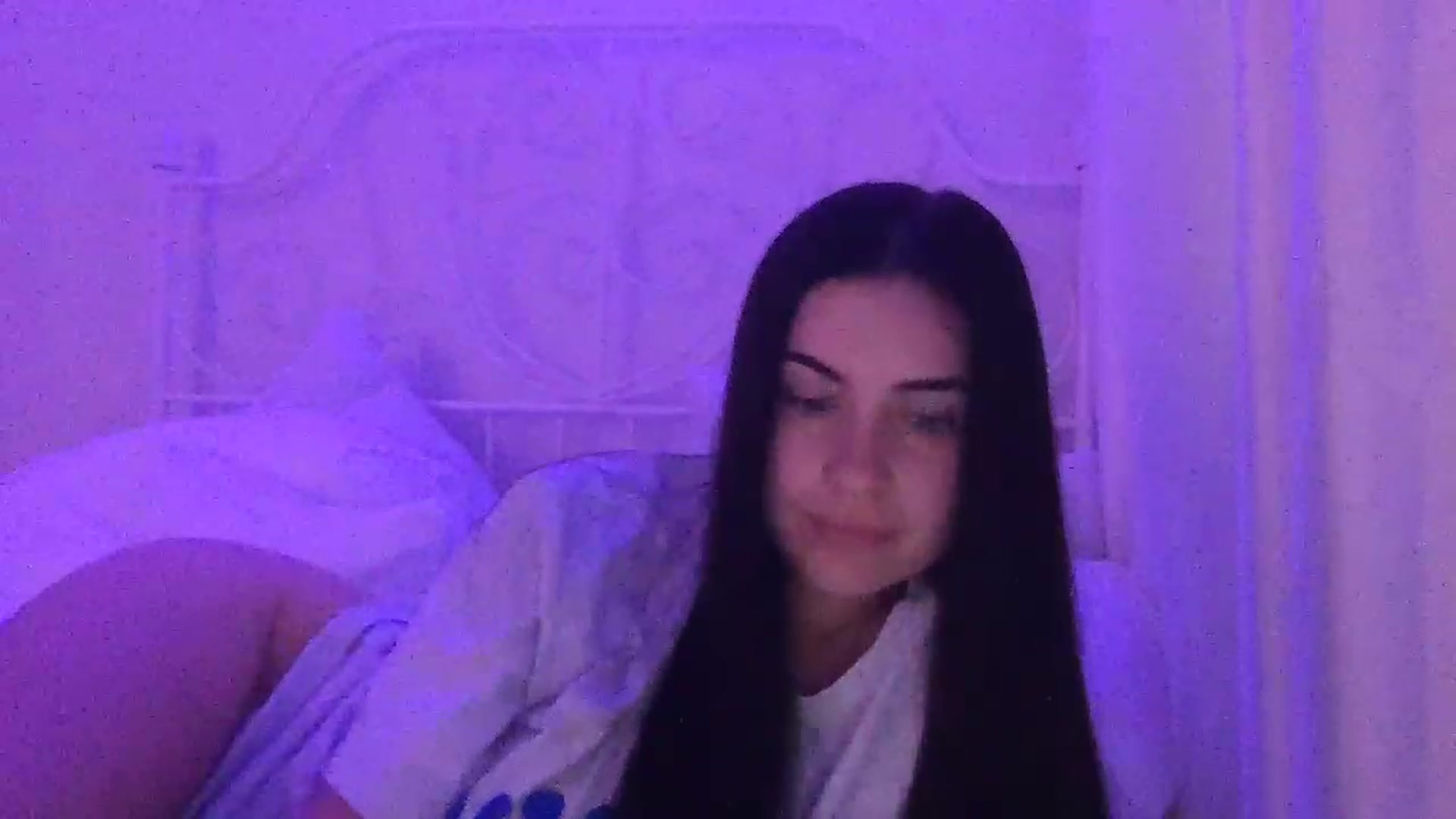Gallery image thumbnail from secretqueen's myfreecams stream on, 11/19/2022, 11:23 image 11 of 20
