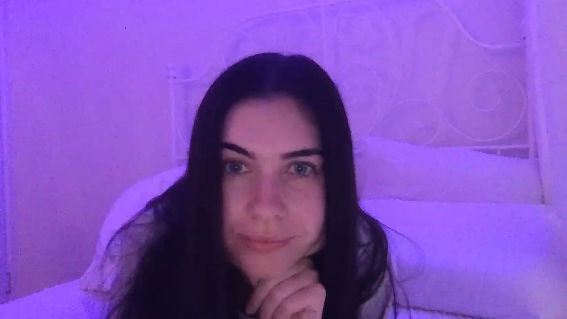 Gallery image thumbnail from secretqueen's myfreecams stream on, 11/19/2022, 11:23 image 6 of 20