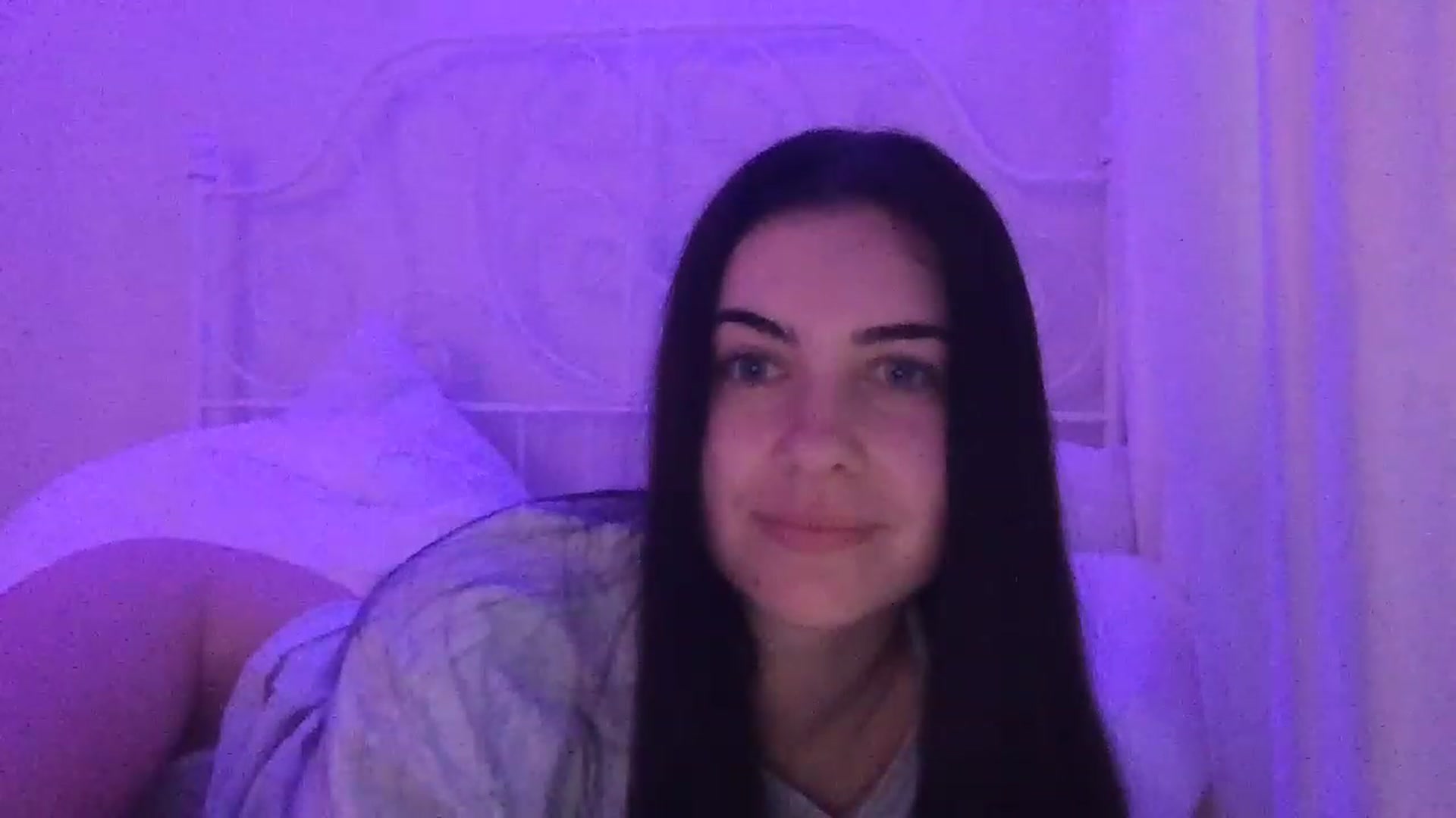 Gallery image thumbnail from secretqueen's myfreecams stream on, 11/19/2022, 11:23 image 10 of 20
