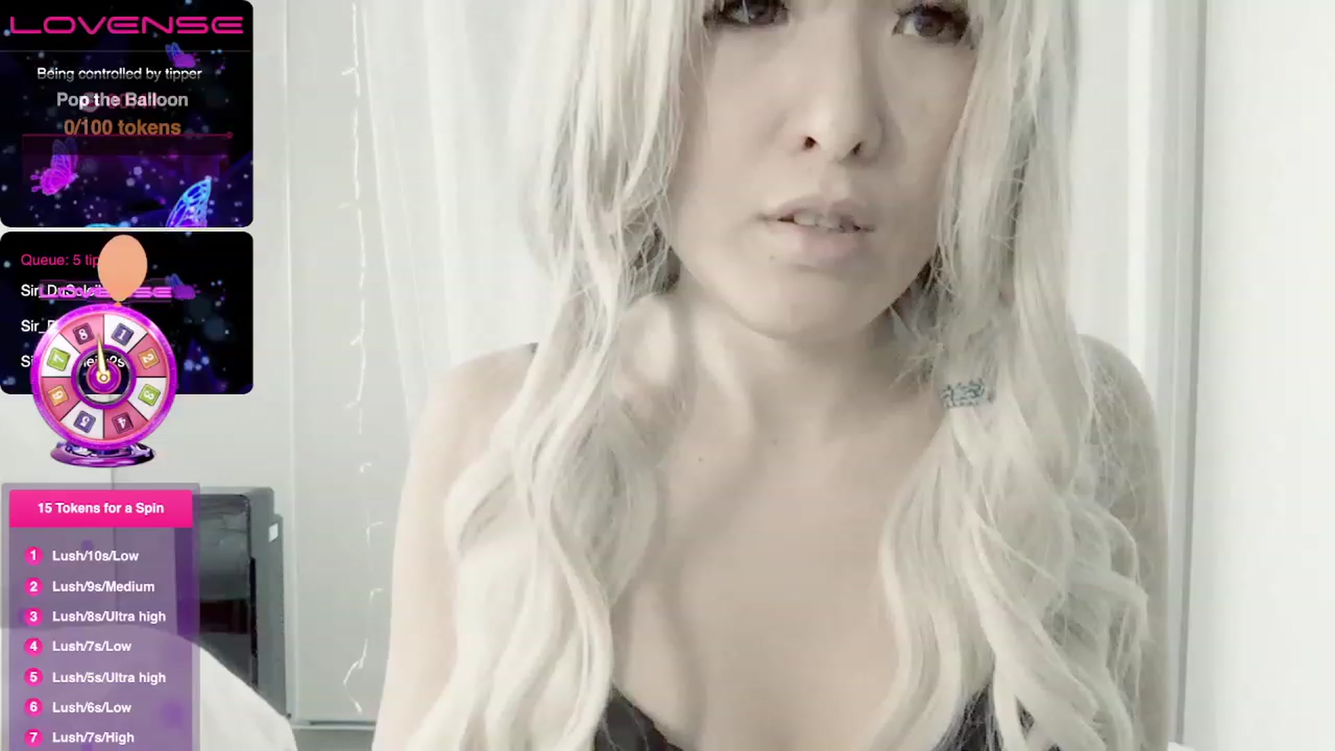 Gallery image thumbnail from seduceyouxx's myfreecams stream on, 02/20/2023, 20:27 image 17 of 20