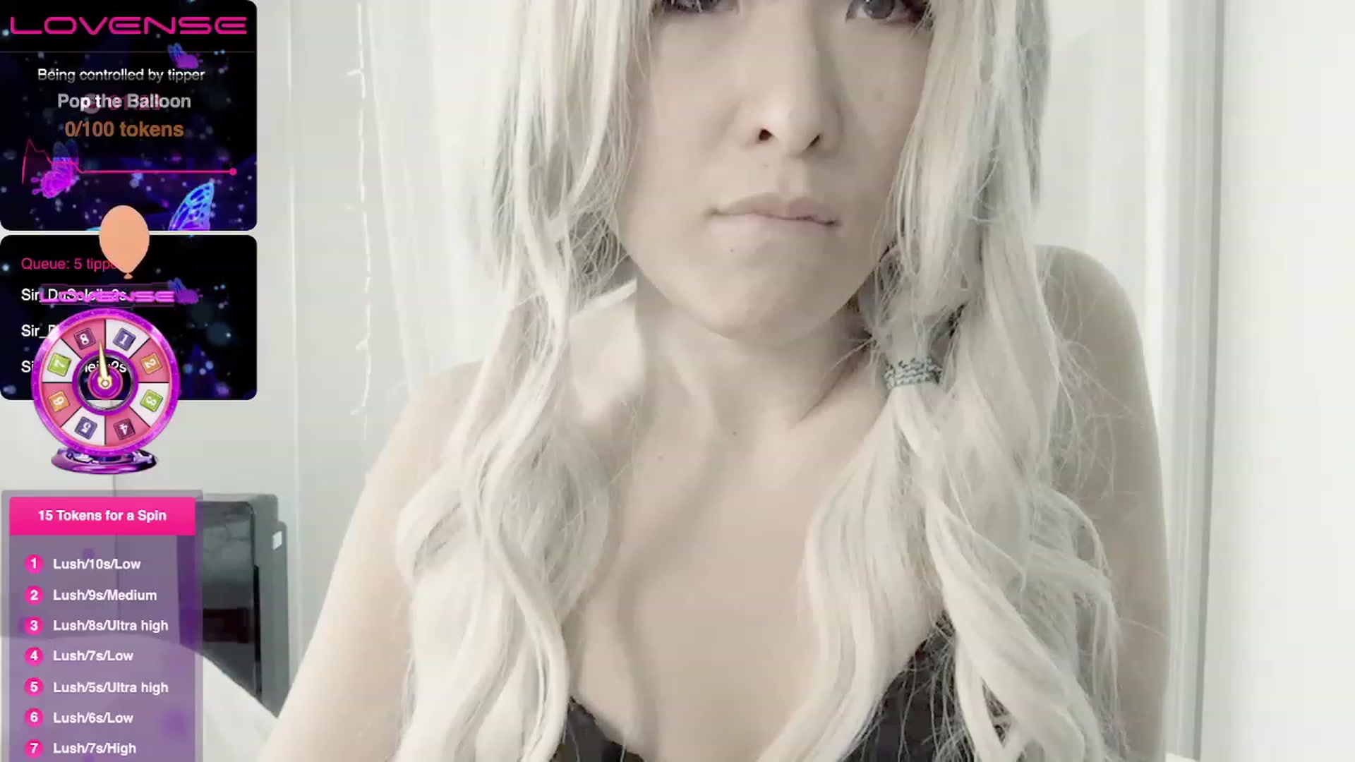 Gallery image thumbnail from seduceyouxx's myfreecams stream on, 02/20/2023, 20:27 image 16 of 20