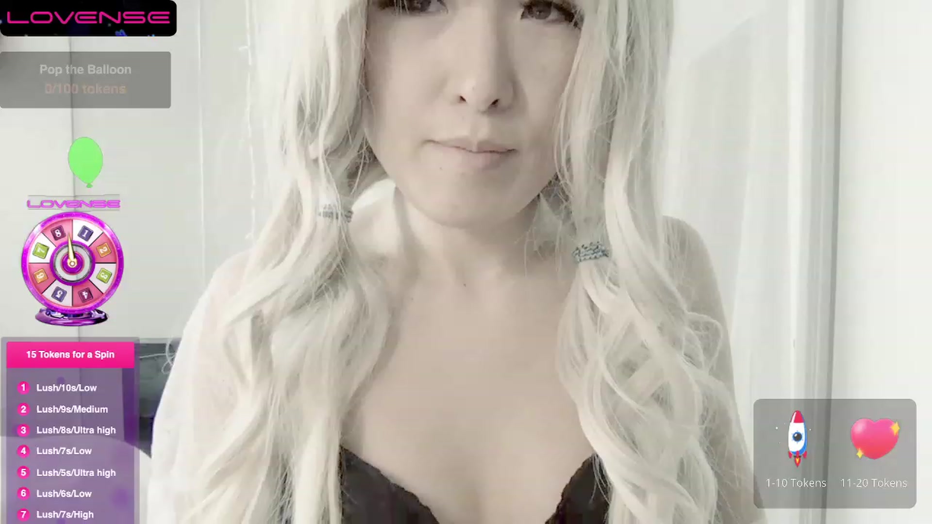 Gallery image thumbnail from seduceyouxx's myfreecams stream on, 02/20/2023, 20:27 image 4 of 20