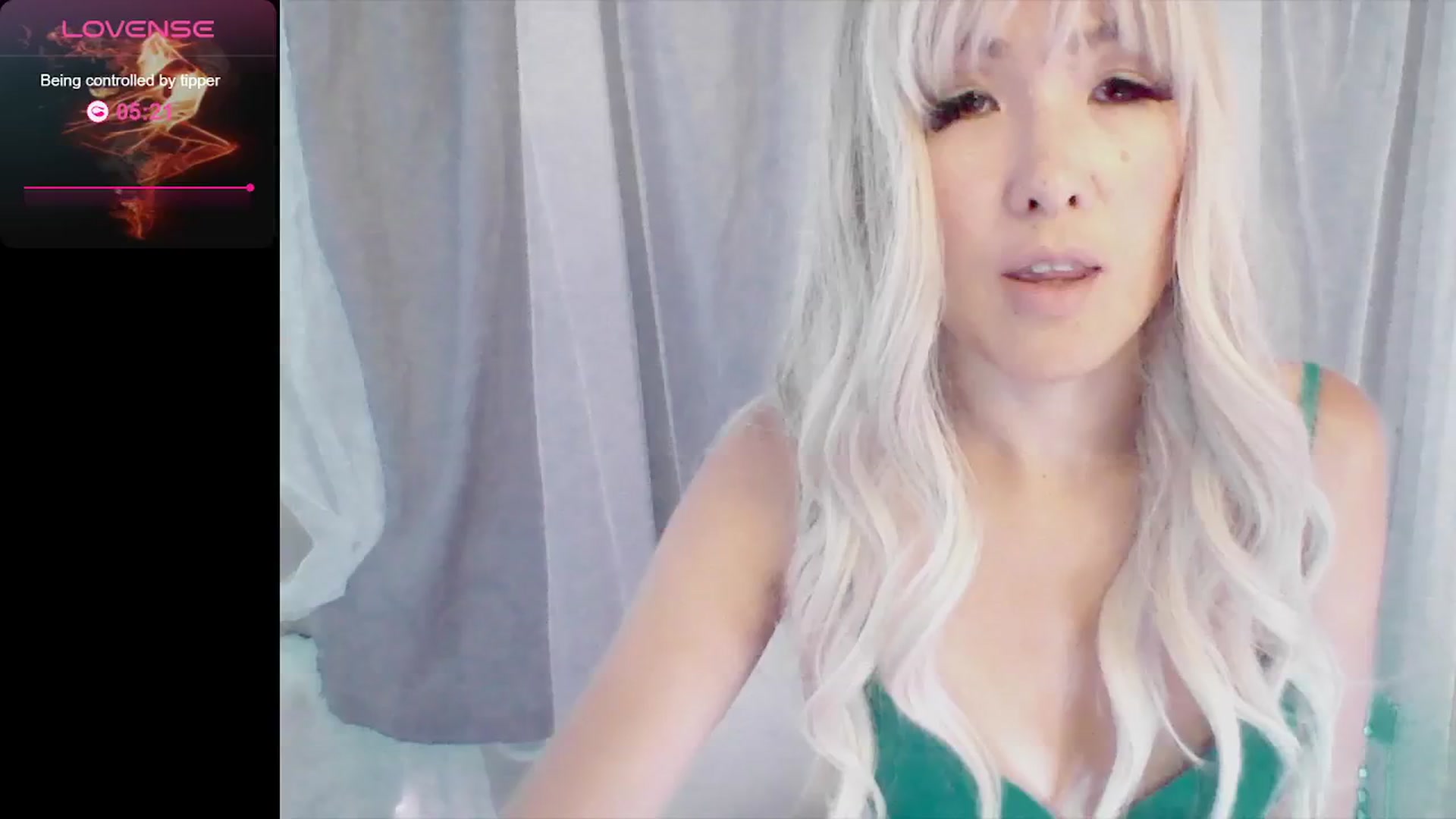 Gallery image thumbnail from seduceyouxx's myfreecams stream on, 07/01/2024, 24:11 image 15 of 20