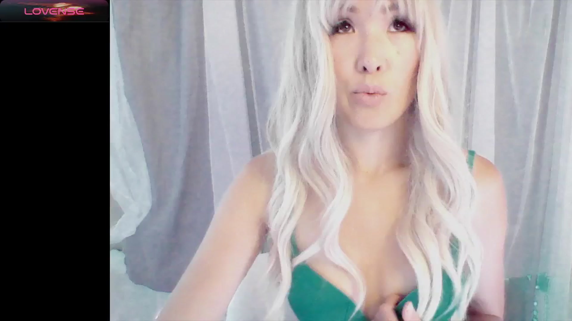 Gallery image thumbnail from seduceyouxx's myfreecams stream on, 07/01/2024, 24:11 image 3 of 20