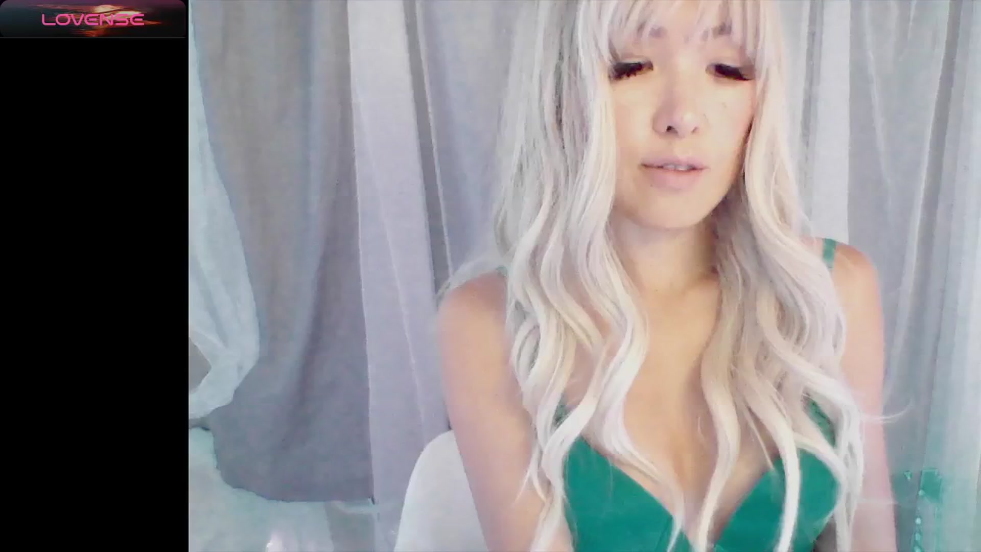 Gallery image thumbnail from seduceyouxx's myfreecams stream on, 07/01/2024, 24:11 image 19 of 20