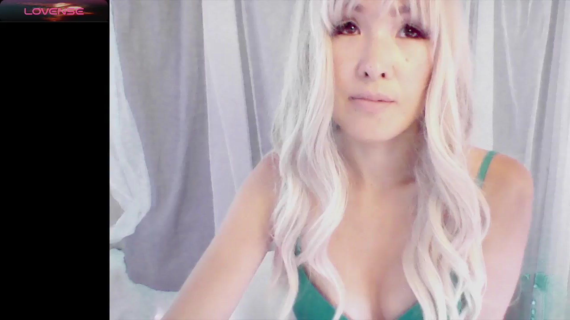 Gallery image thumbnail from seduceyouxx's myfreecams stream on, 07/01/2024, 24:11 image 2 of 20