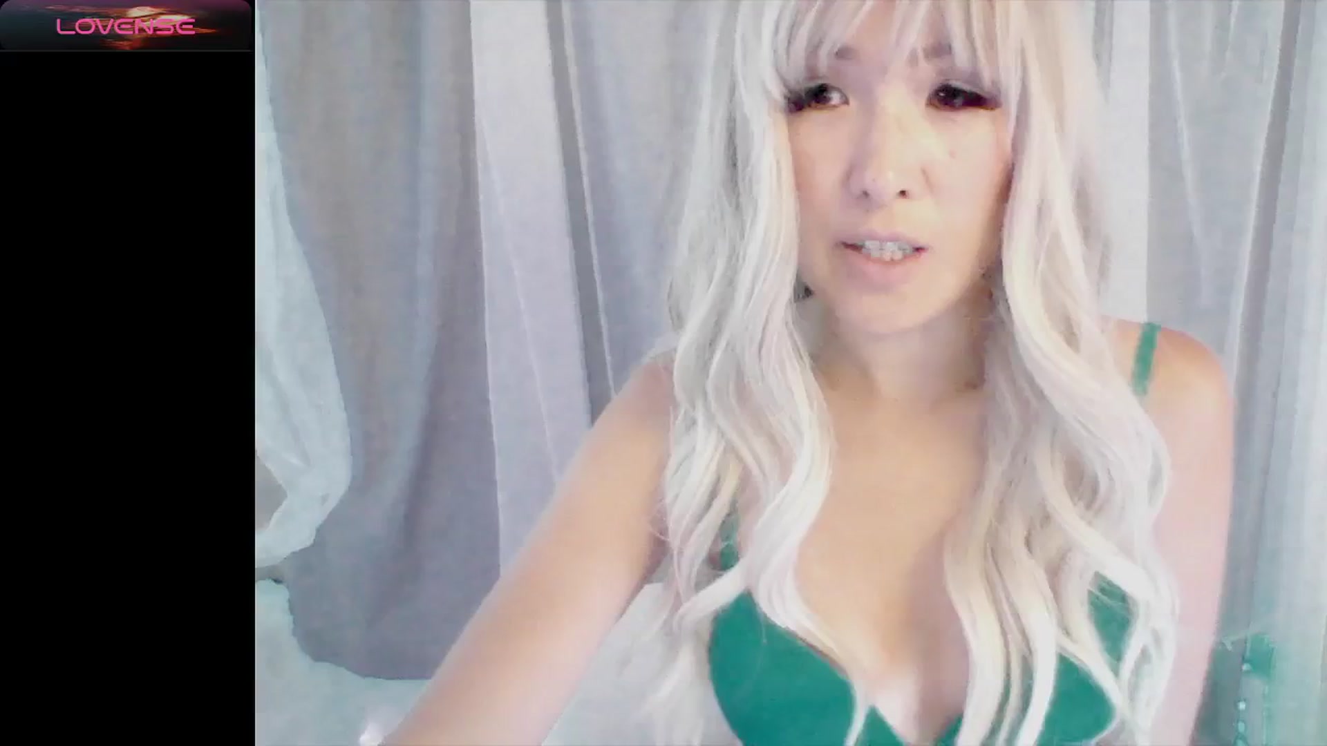 Gallery image thumbnail from seduceyouxx's myfreecams stream on, 07/01/2024, 24:11 image 8 of 20