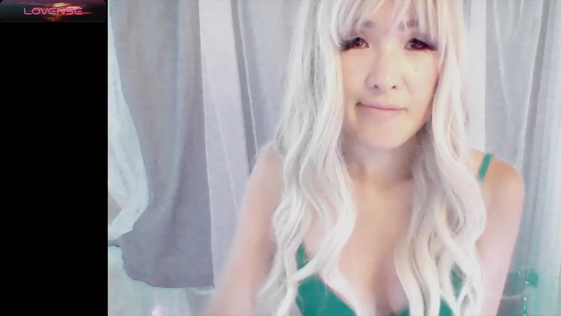 Gallery image thumbnail from seduceyouxx's myfreecams stream on, 07/01/2024, 24:11 image 5 of 20