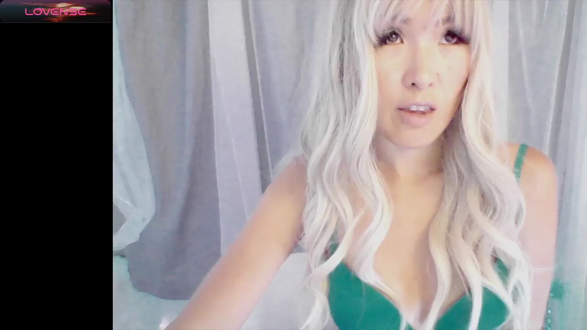 Gallery image thumbnail from seduceyouxx's myfreecams stream on, 07/01/2024, 24:11 image 18 of 20