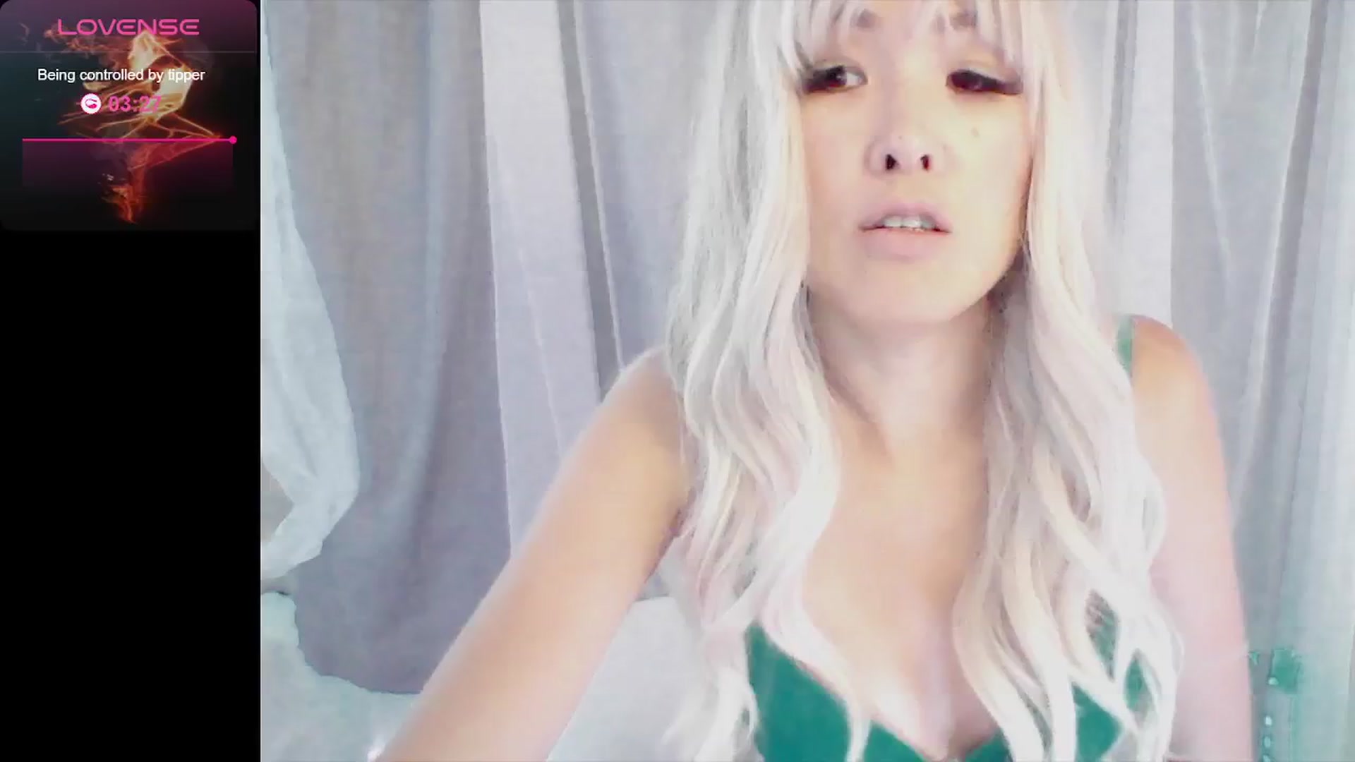 Gallery image thumbnail from seduceyouxx's myfreecams stream on, 07/01/2024, 24:11 image 6 of 20
