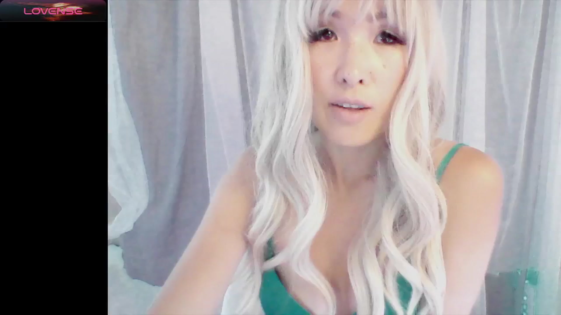 Gallery image thumbnail from seduceyouxx's myfreecams stream on, 07/01/2024, 24:11 image 4 of 20