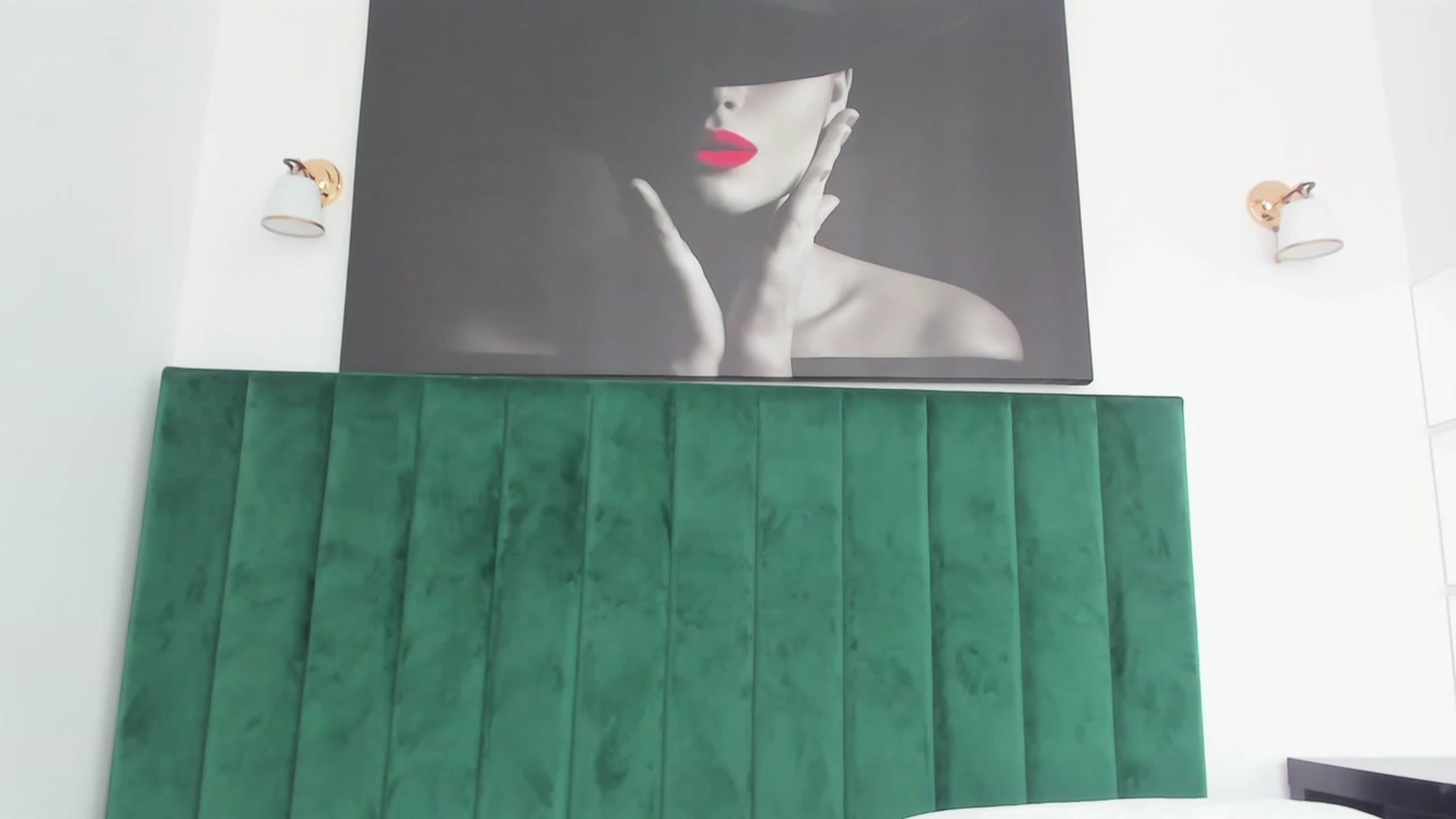 Gallery image thumbnail from selinlove1's myfreecams stream on, 10/16/2023, 09:35 image 19 of 20