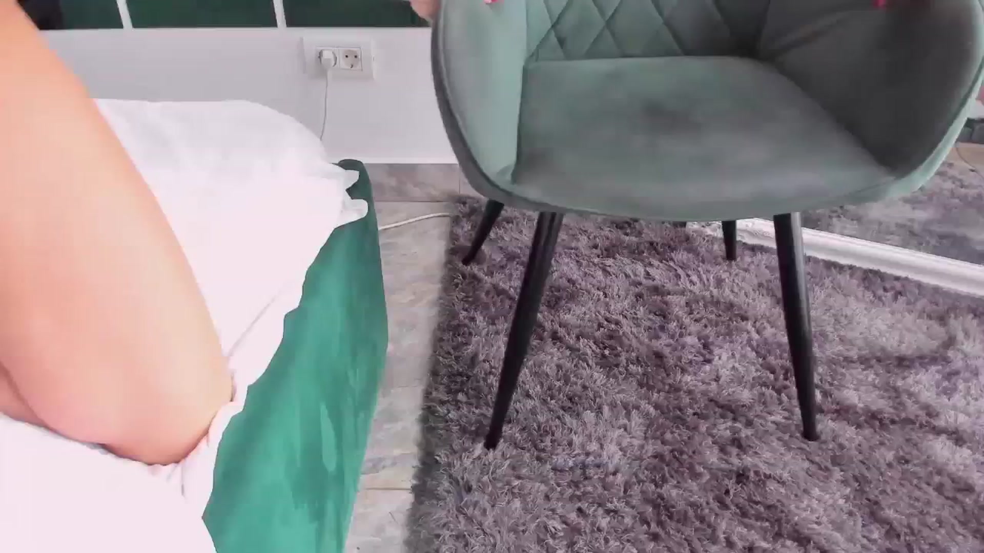 Gallery image thumbnail from seliselin's myfreecams stream on, 10/15/2024, 17:31 image 11 of 20