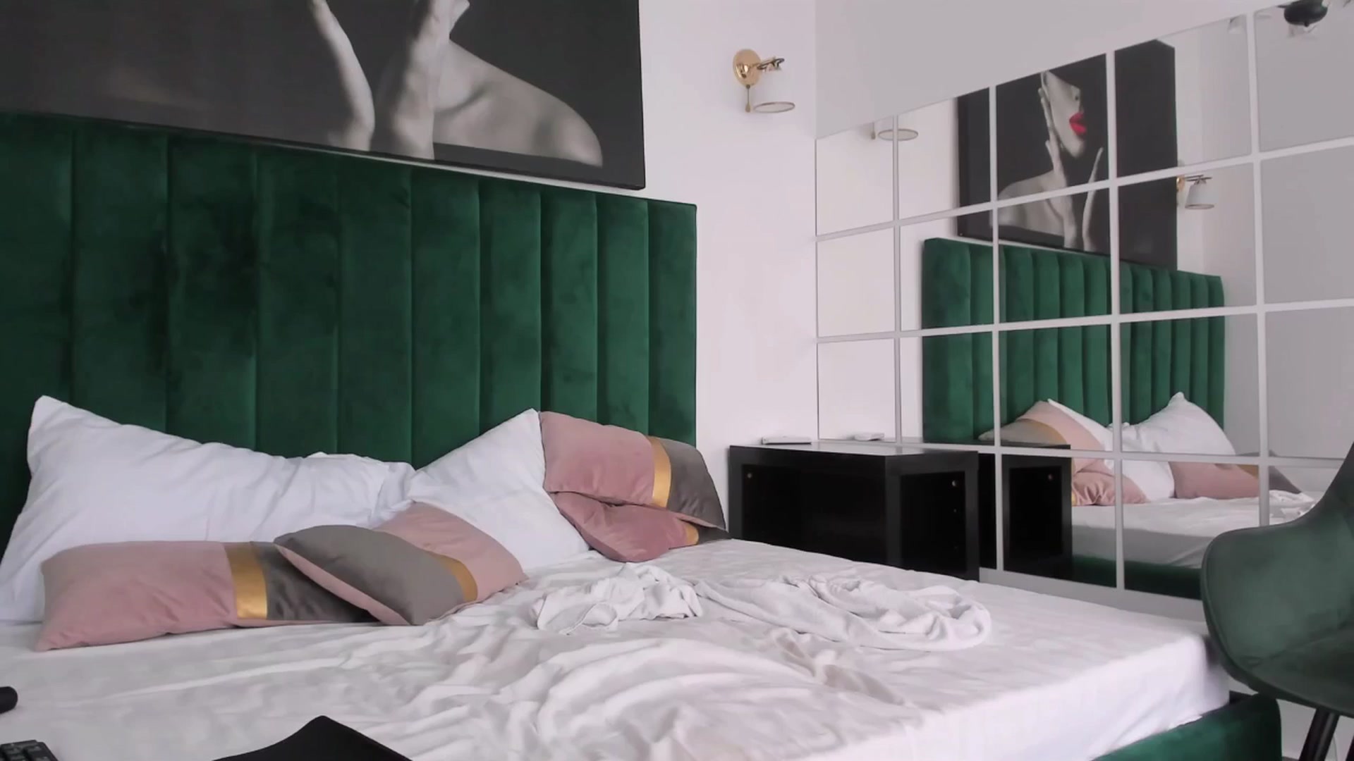 Gallery image thumbnail from seliselin's myfreecams stream on, 07/06/2025, 20:44 image 20 of 20
