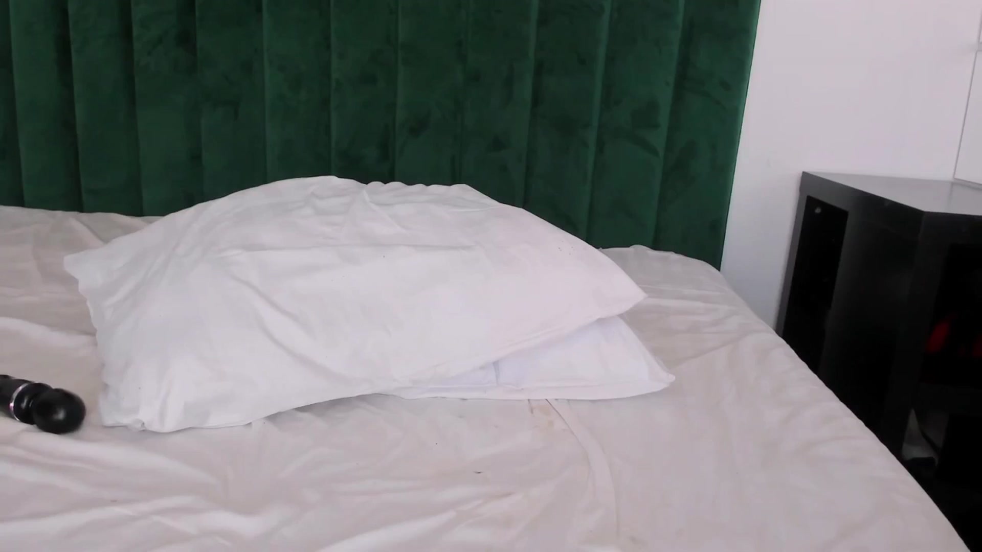 Gallery image thumbnail from seliselin's myfreecams stream on, 07/20/2025, 20:54 image 8 of 20