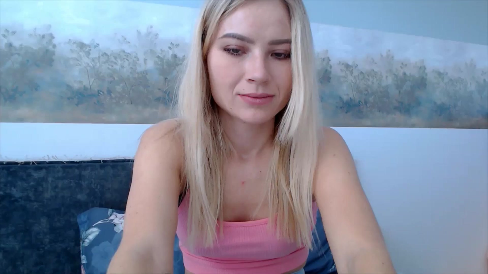 Gallery image thumbnail from semisweet's myfreecams stream on, 05/16/2025, 05:23 image 13 of 20