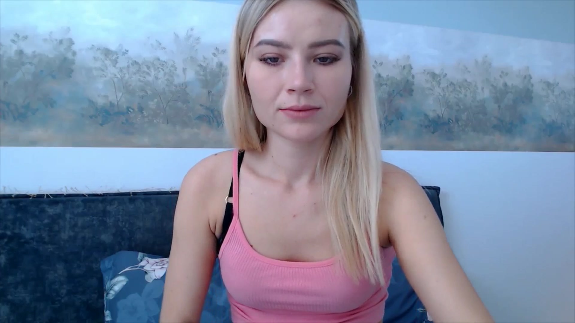 Gallery image thumbnail from semisweet's myfreecams stream on, 05/16/2025, 05:23 image 19 of 20