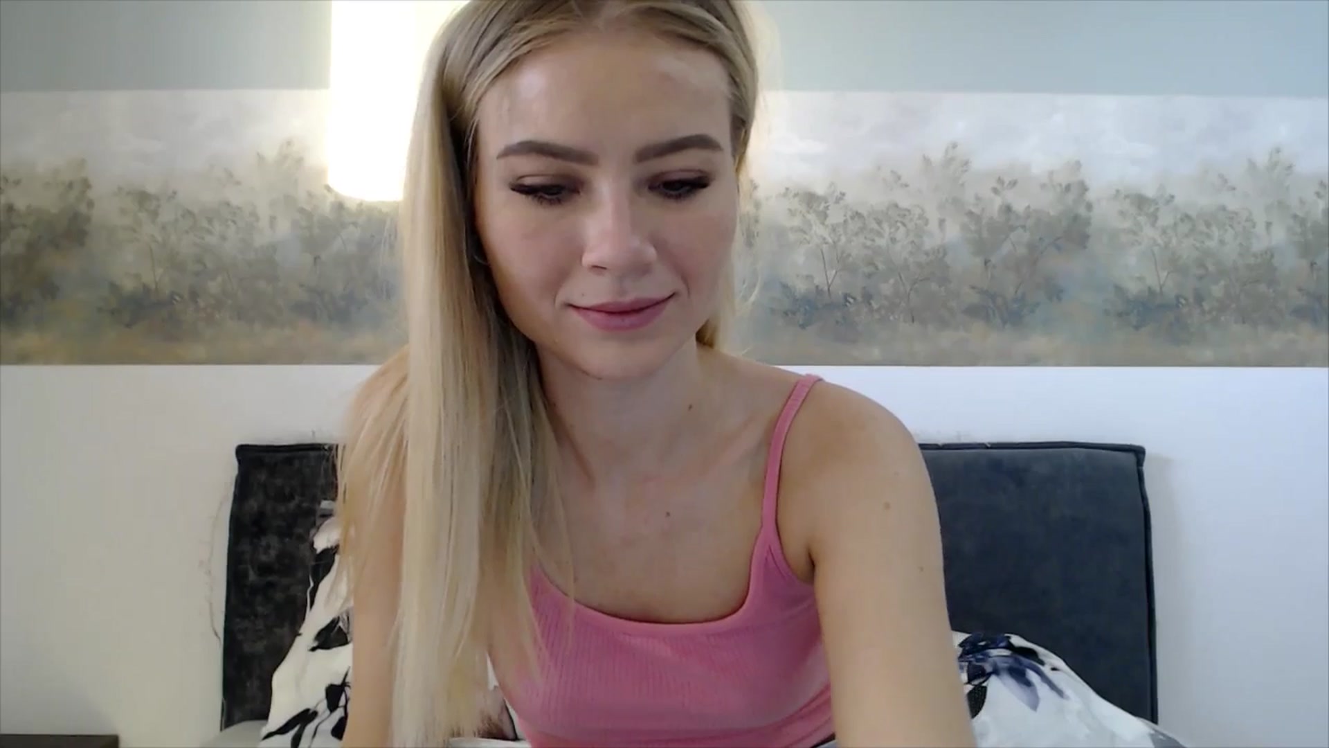Gallery image thumbnail from semisweet's myfreecams stream on, 05/22/2025, 02:49 image 10 of 20