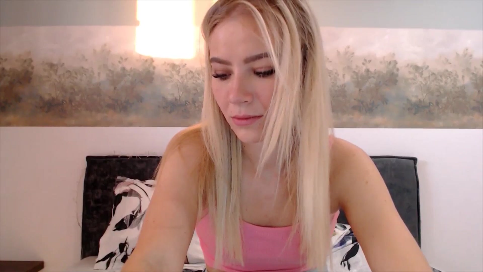 Gallery image thumbnail from semisweet's myfreecams stream on, 05/22/2025, 02:49 image 5 of 20