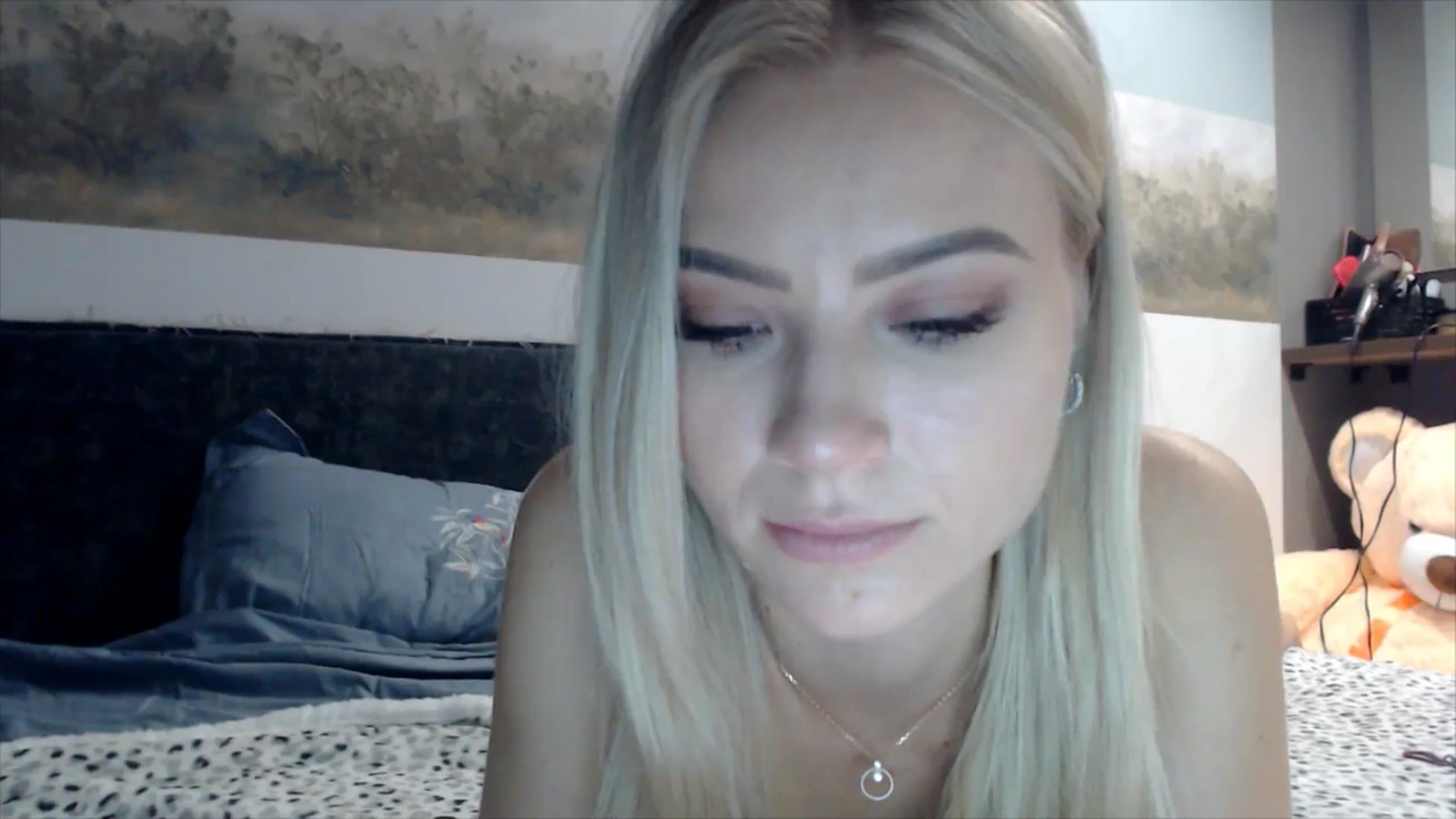 Gallery image thumbnail from semisweet's myfreecams stream on, 05/28/2025, 01:49 image 18 of 20
