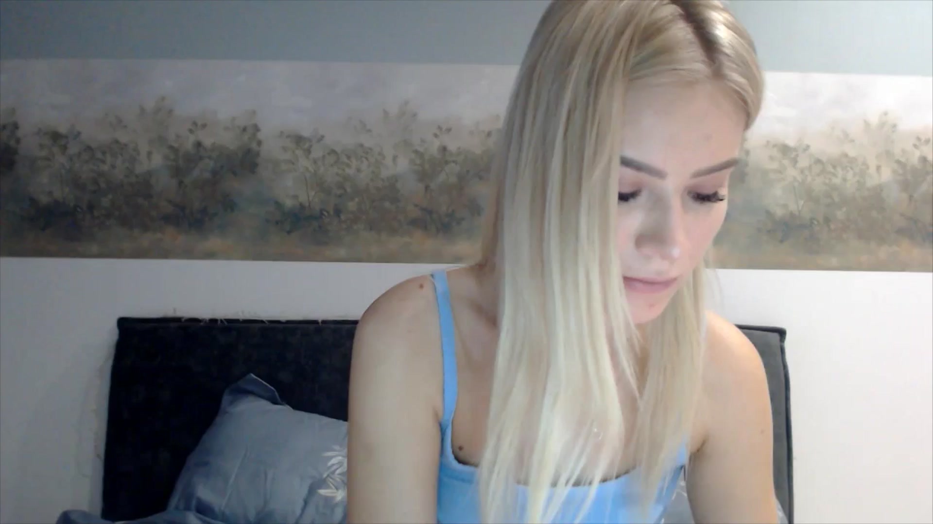Gallery image thumbnail from semisweet's myfreecams stream on, 05/28/2025, 02:46 image 2 of 20